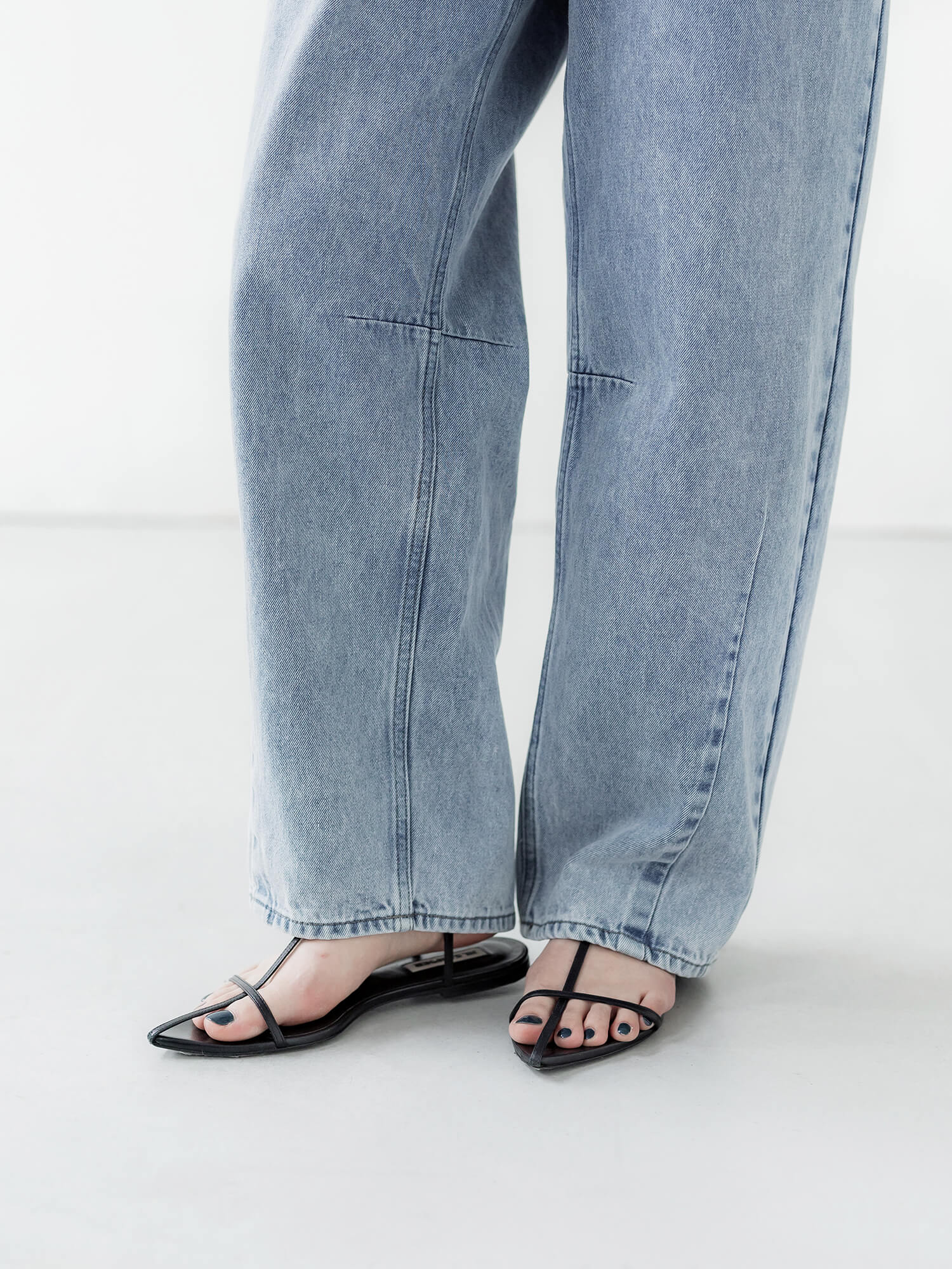 ソフトカーヴィデニムスラックス