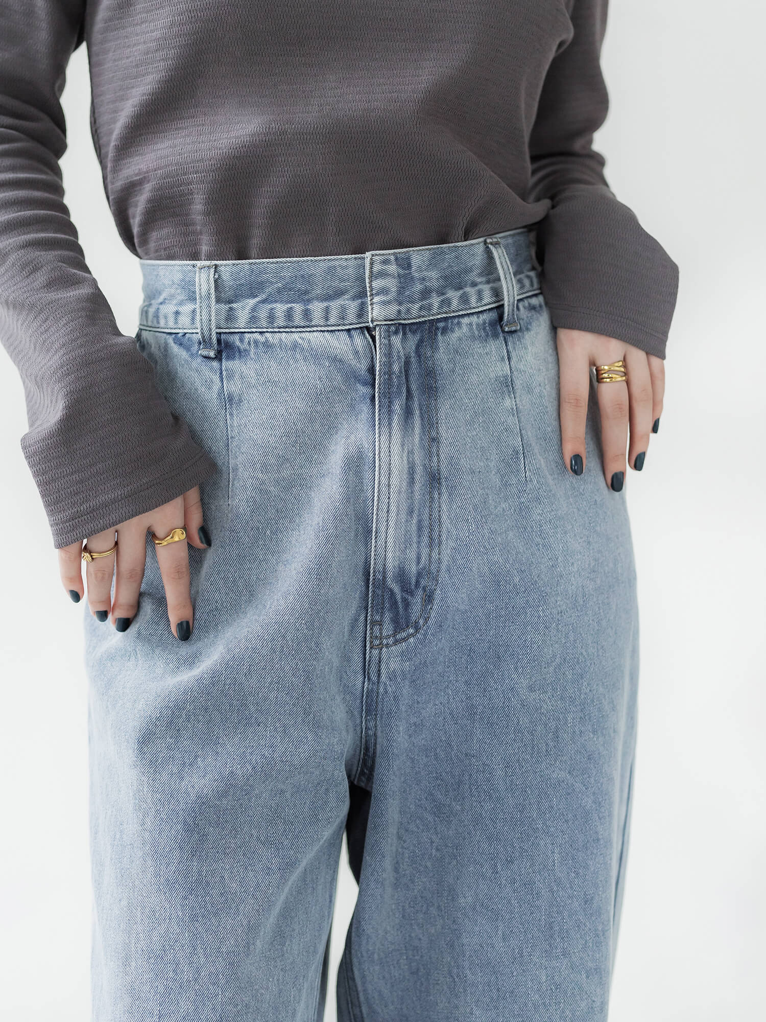 ソフトカーヴィデニムスラックス