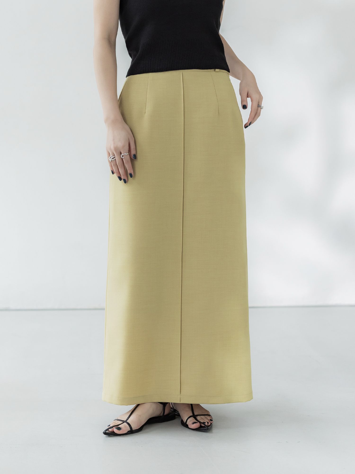 バックタックナロースカート