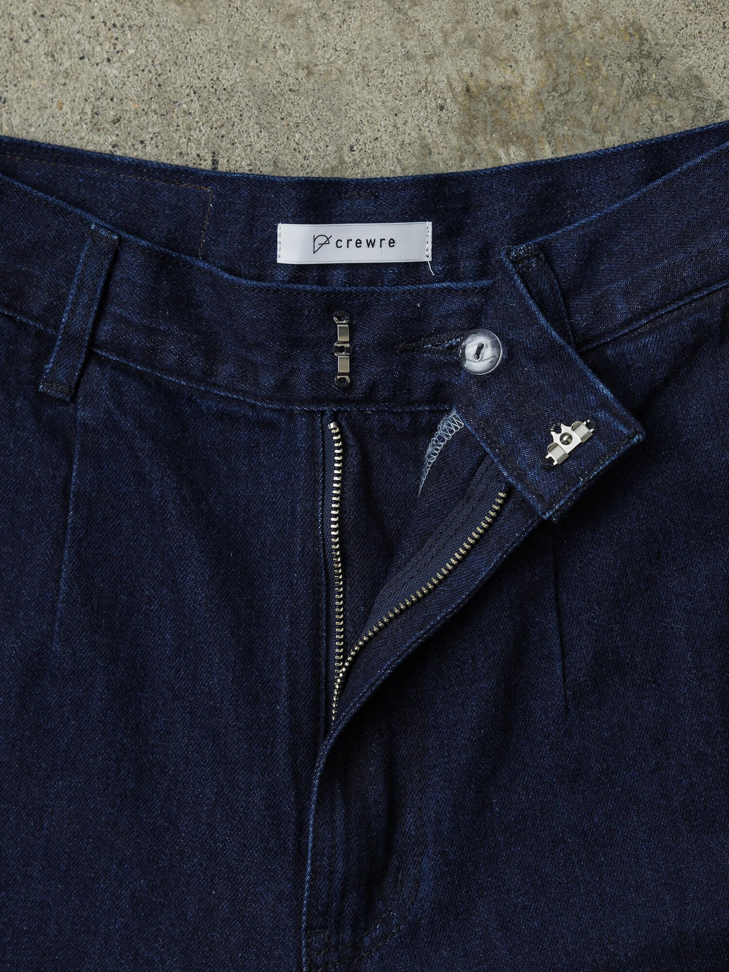 ソフトカーヴィデニムスラックス