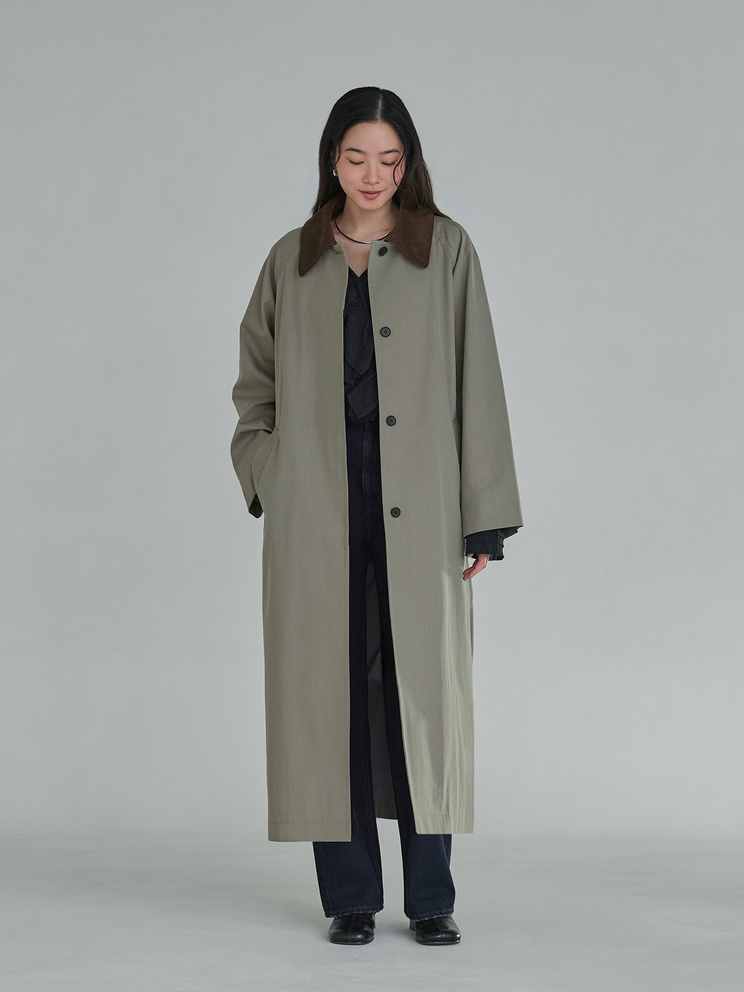 H168 B77 W60 H86 / 着用サイズ : size3