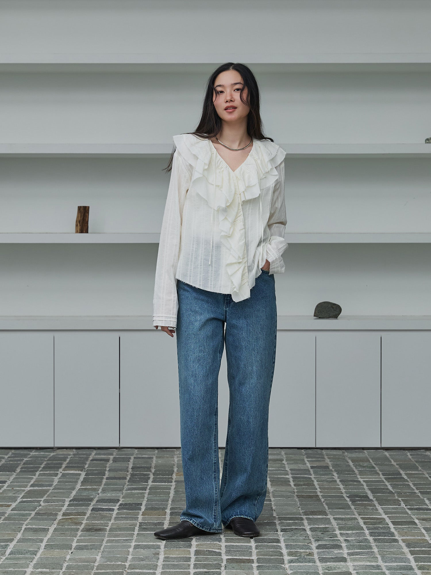 H168 B77 W60 H86 / 着用サイズ : サンプル