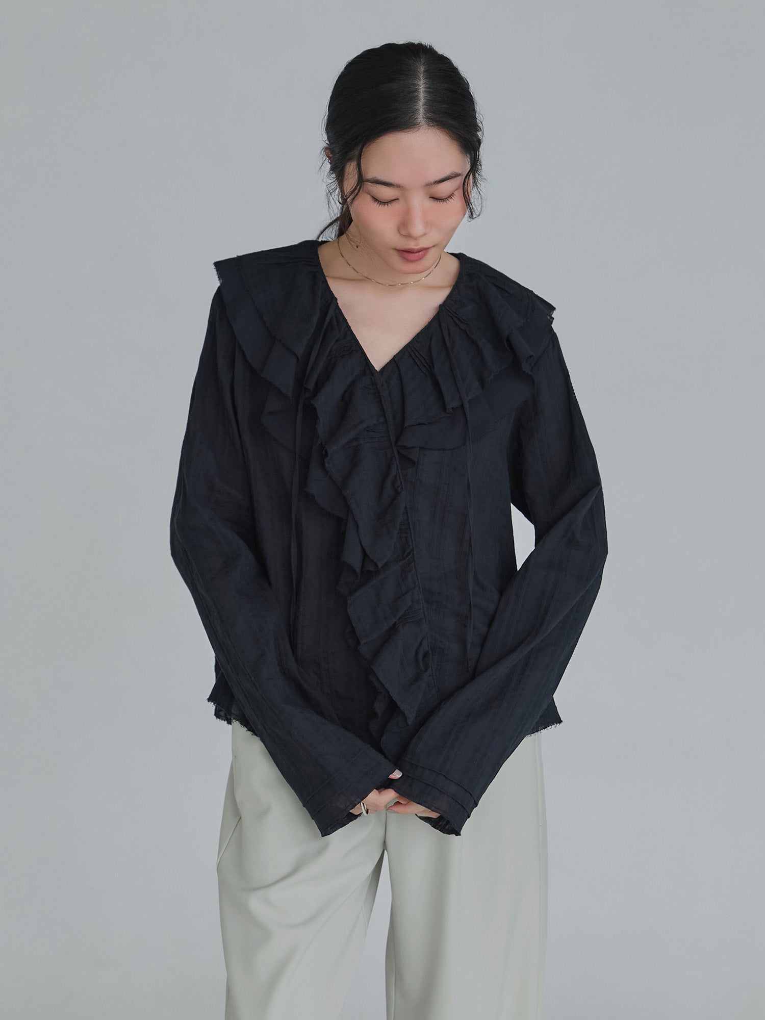 H168 B77 W60 H86 / 着用サイズ : size3