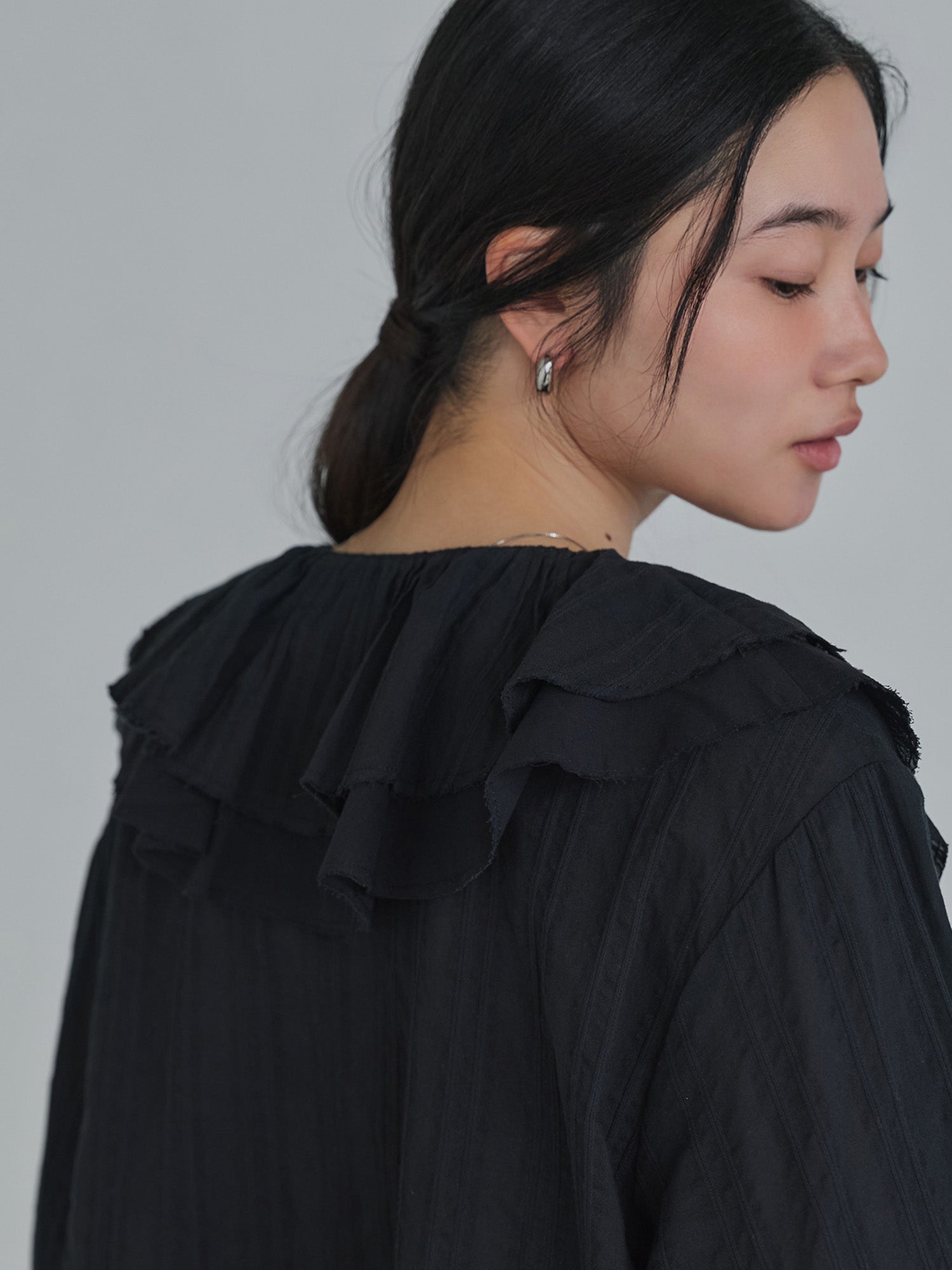 H168 B77 W60 H86 / 着用サイズ : size3