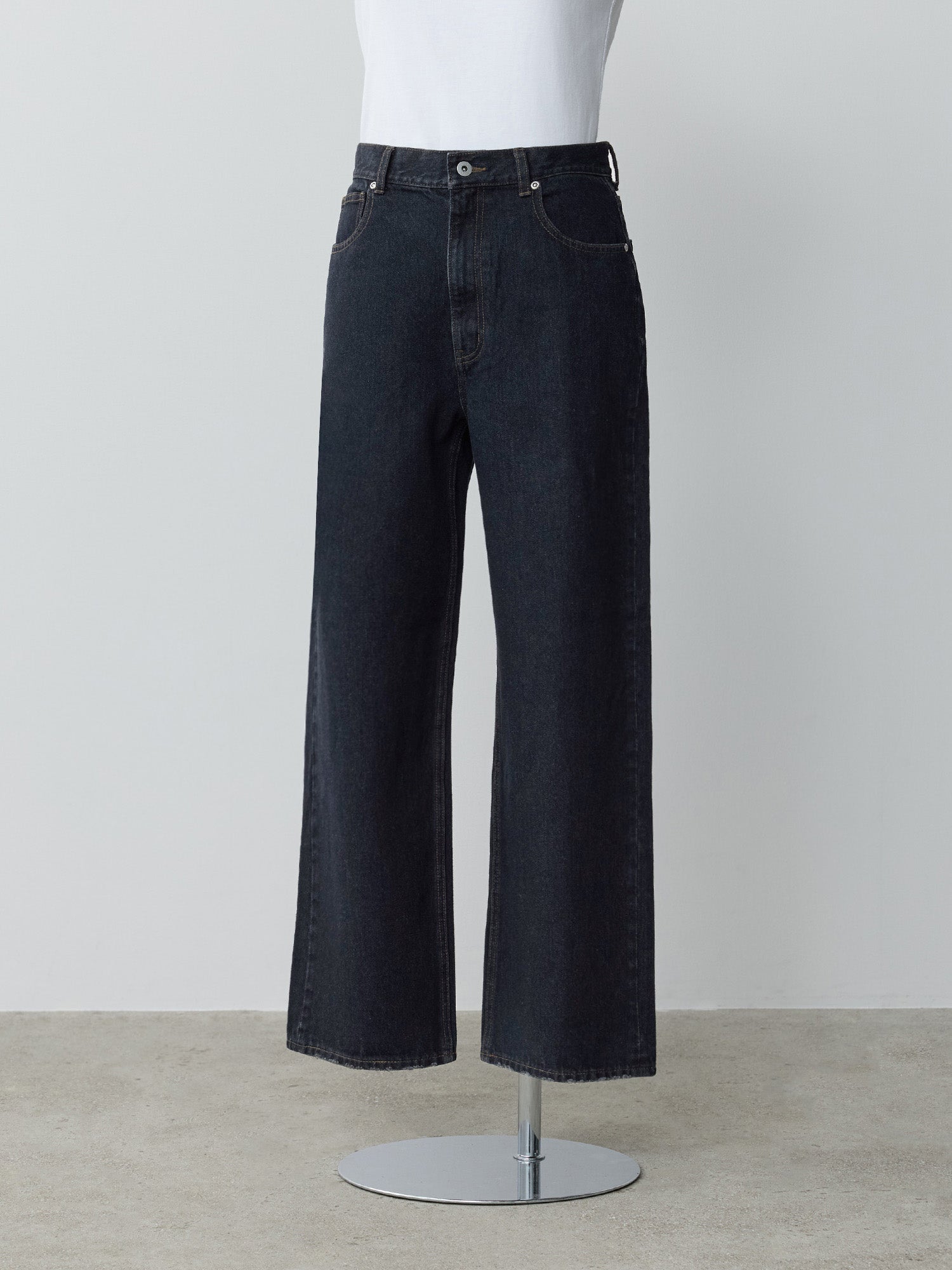 アジャスタブルIラインデニムパンツ