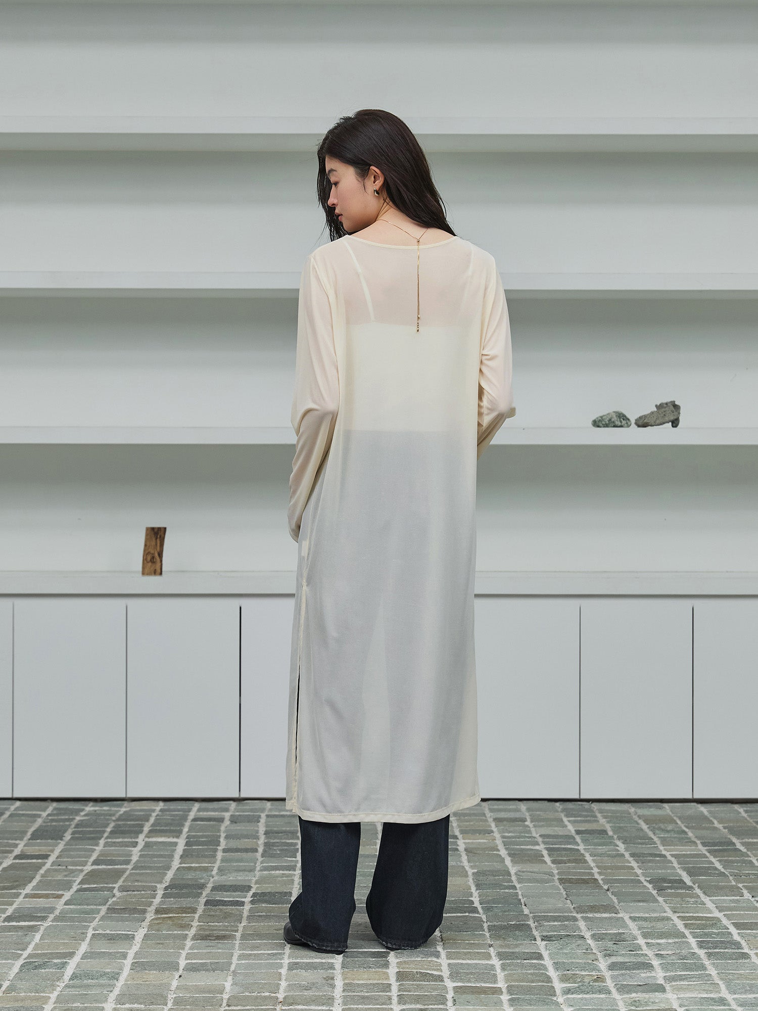H171 B83 W60 H88 / 着用サイズ : size long
