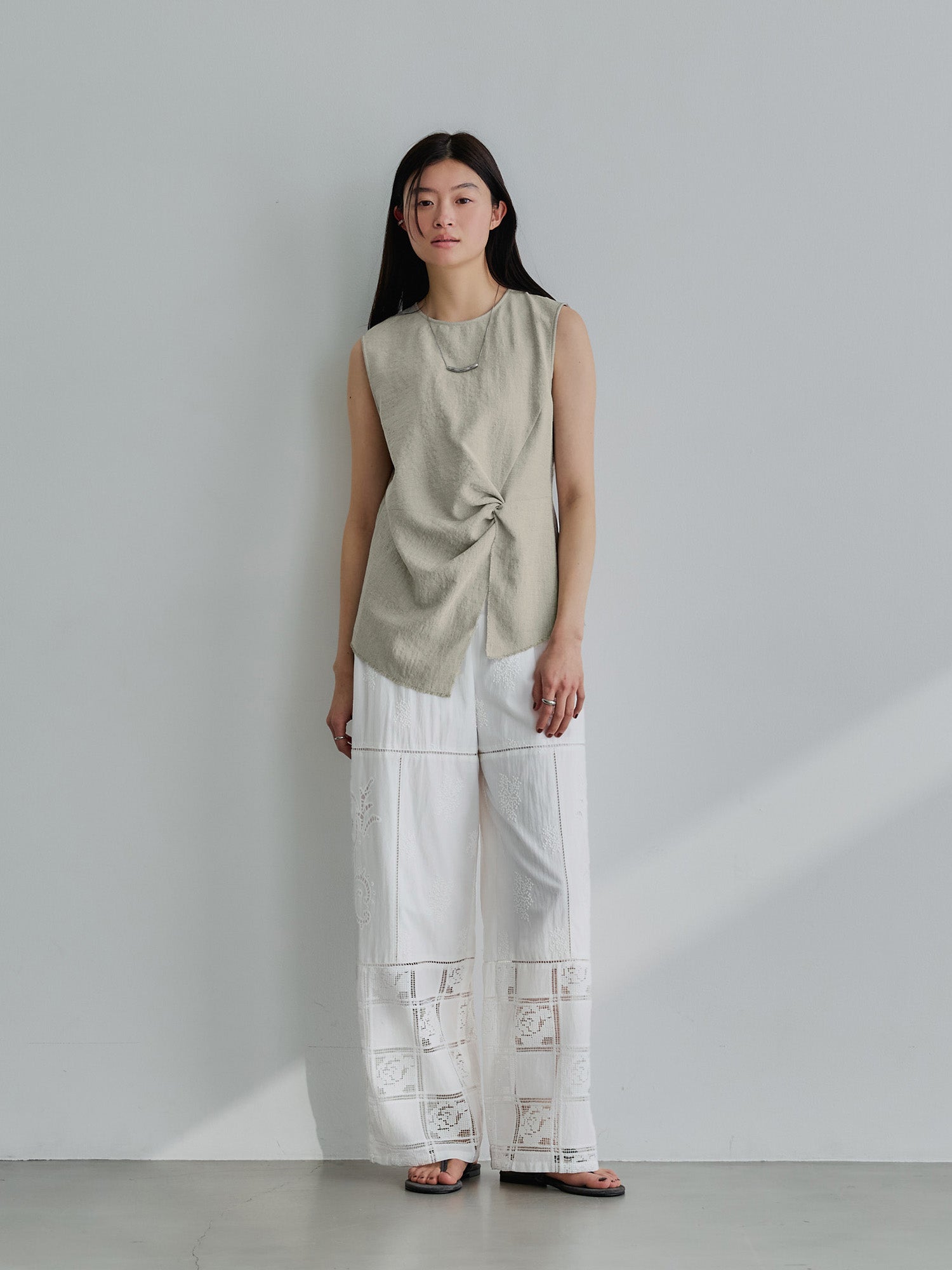 H171 B83 W60 H88 / 着用サイズ : size3