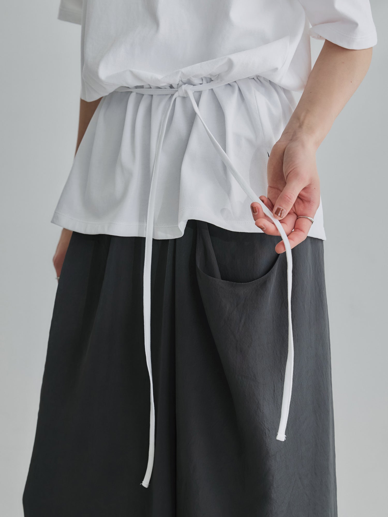 H171 B83 W60 H88 / 着用サイズ : size3