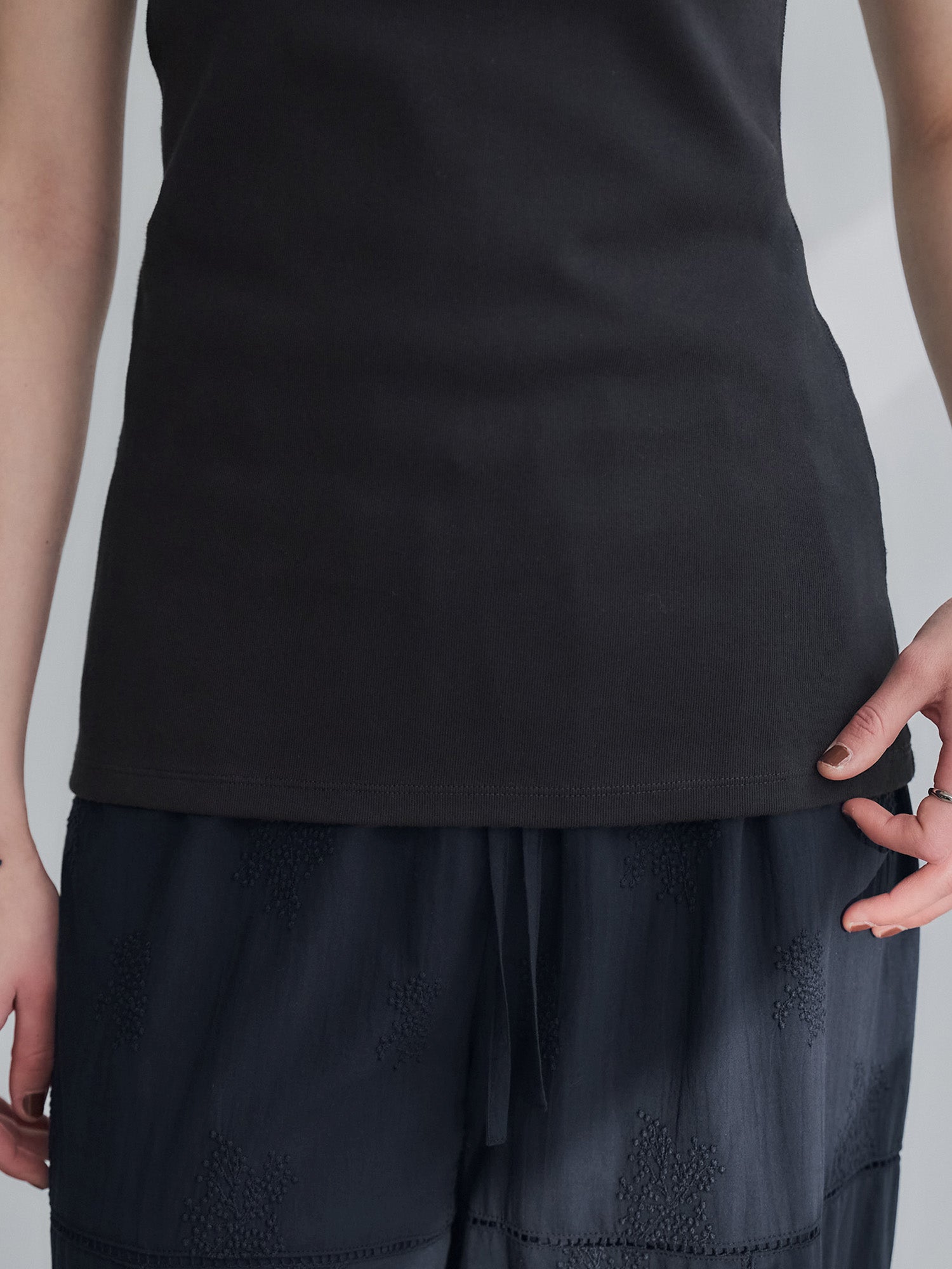 H171 B83 W60 H88 / 着用サイズ : size3