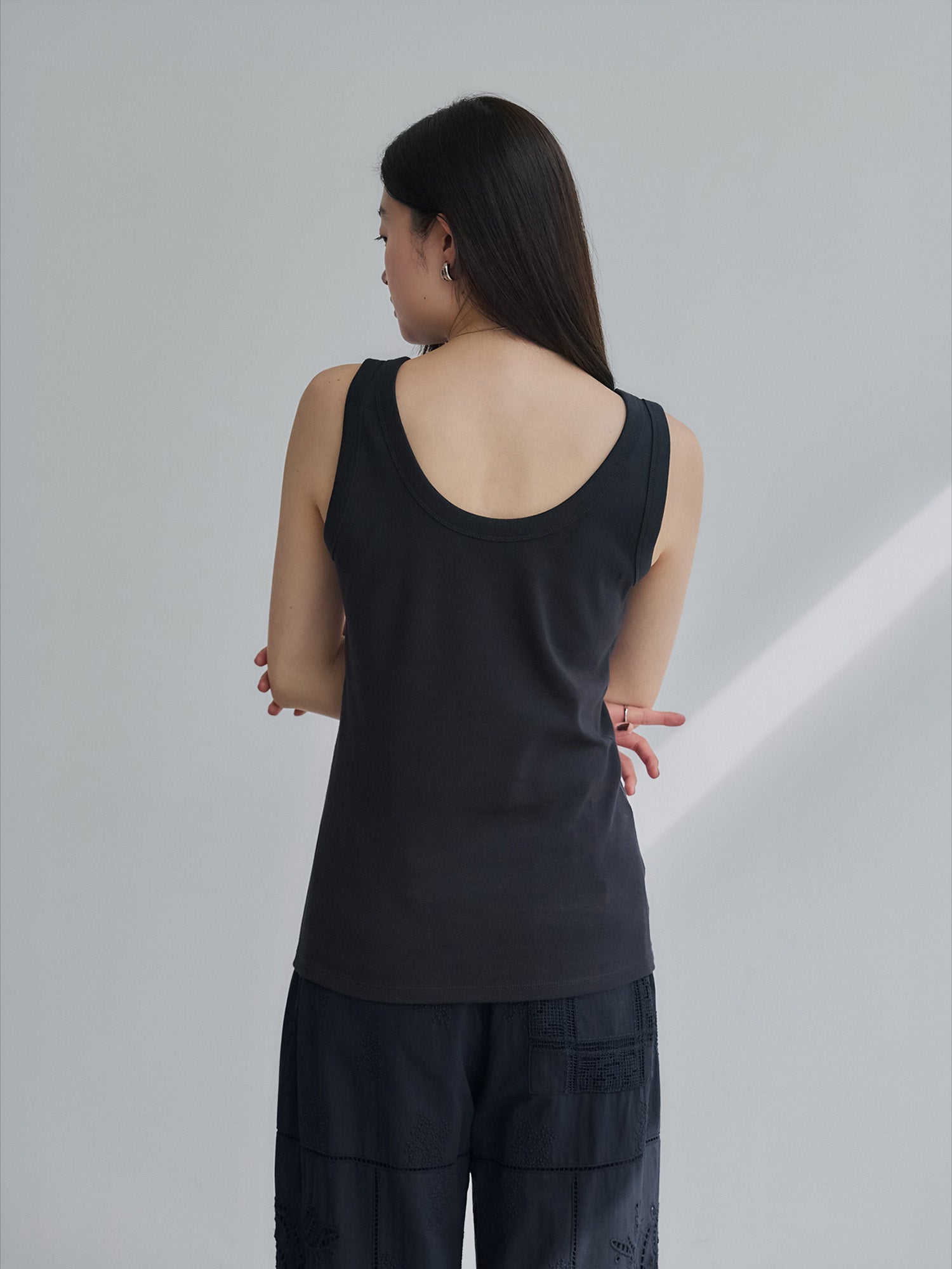 H171 B83 W60 H88 / 着用サイズ : size3