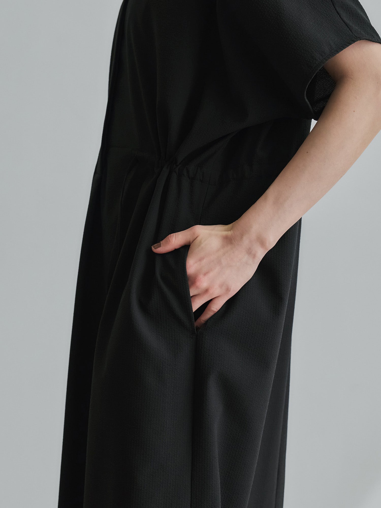 H171 B83 W60 H88 / 着用サイズ : size3