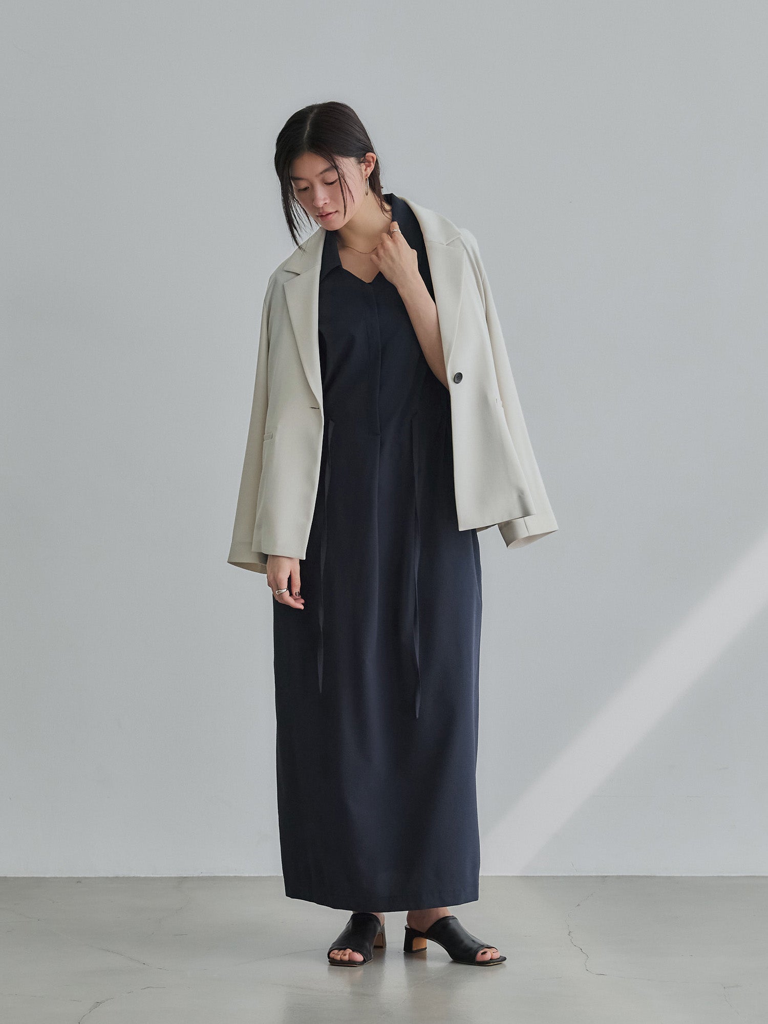 H171 B83 W60 H88 / 着用サイズ : size3