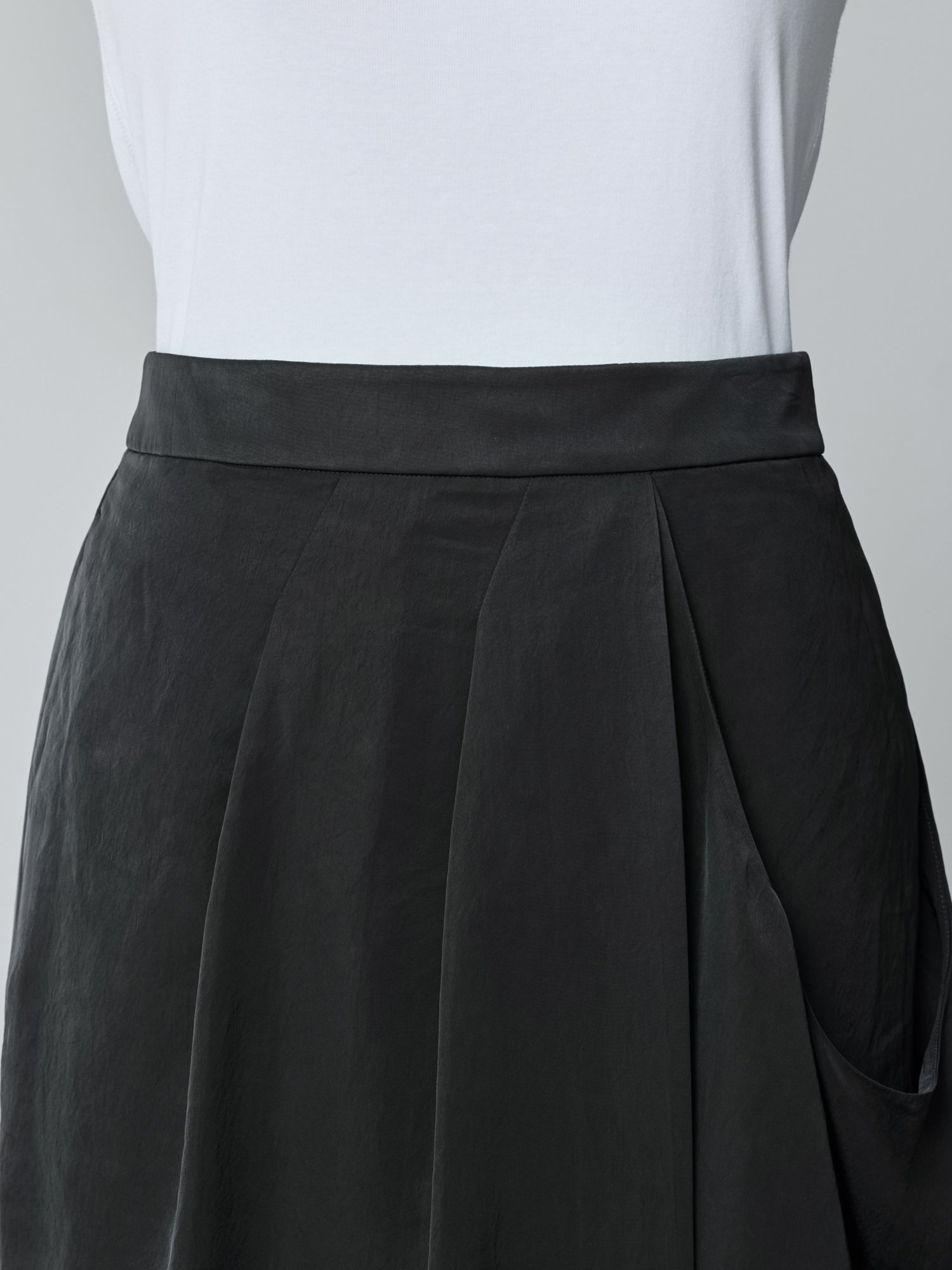 crewre online store / ドレープアシンメトリースカート