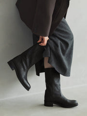 black / 2