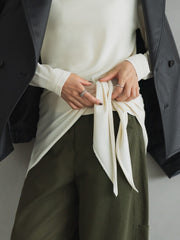 off white / free