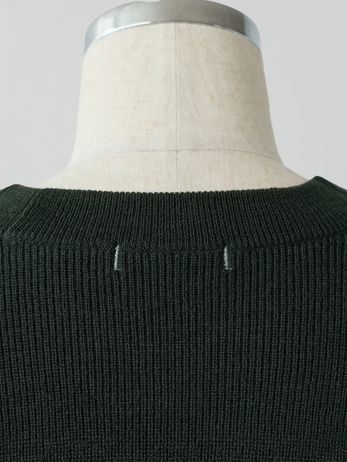 カラー：dark green