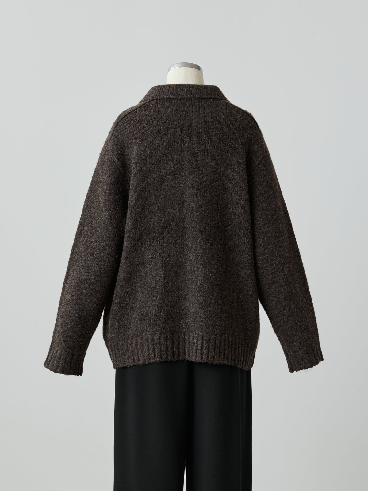 カラー：brown