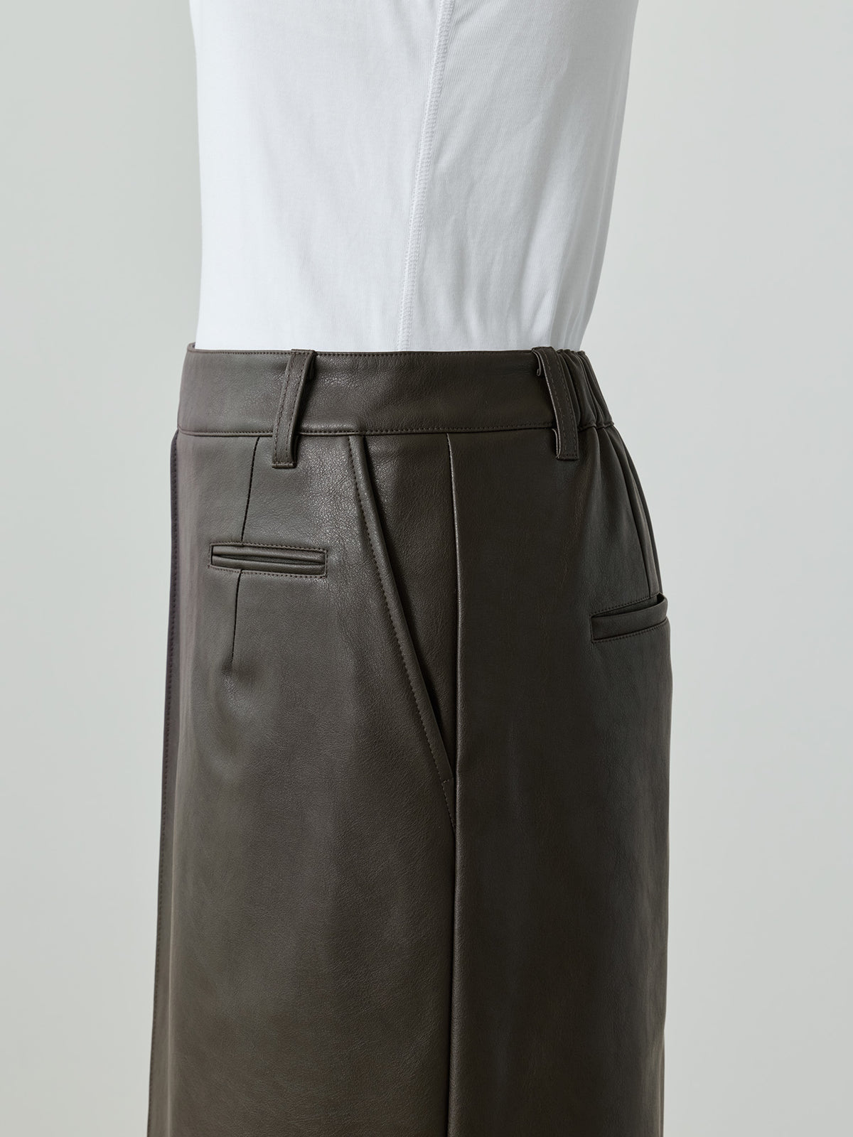 カラー：dark brown
