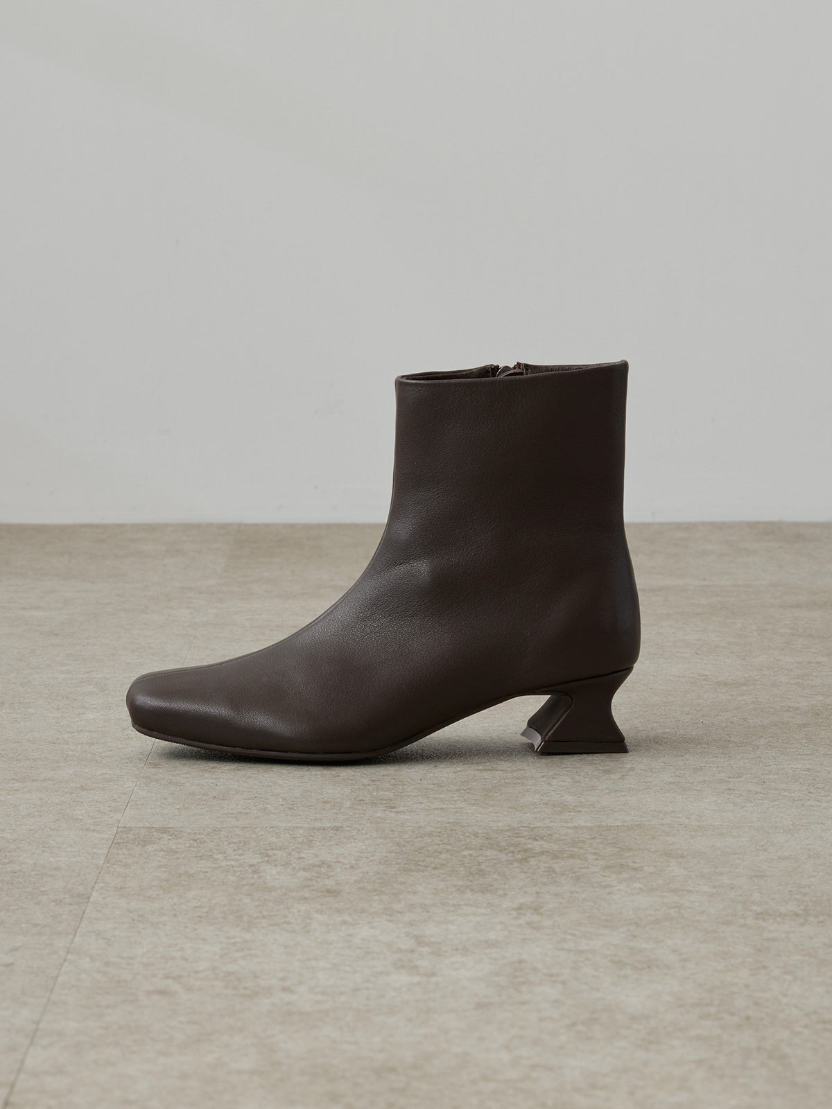 カラー：dark brown