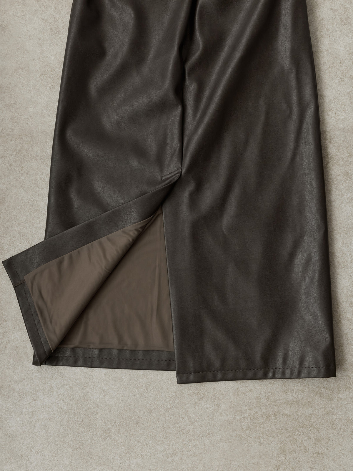 カラー：dark brown
