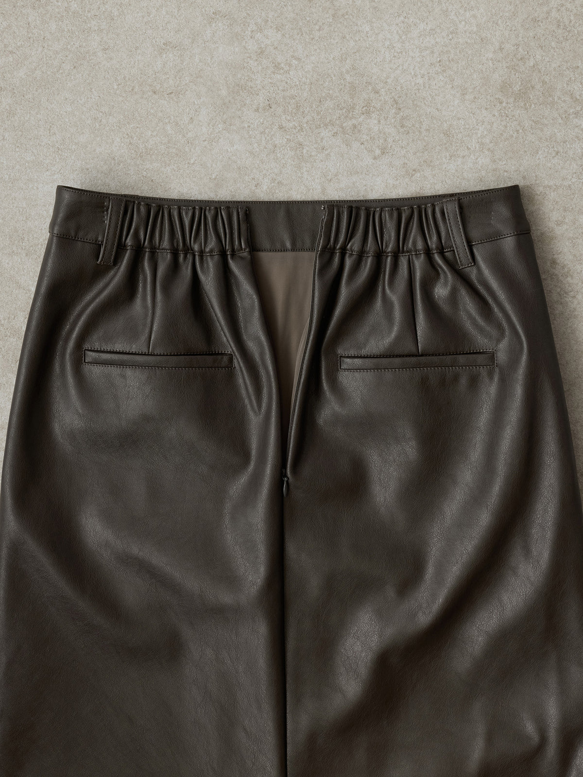 カラー：dark brown