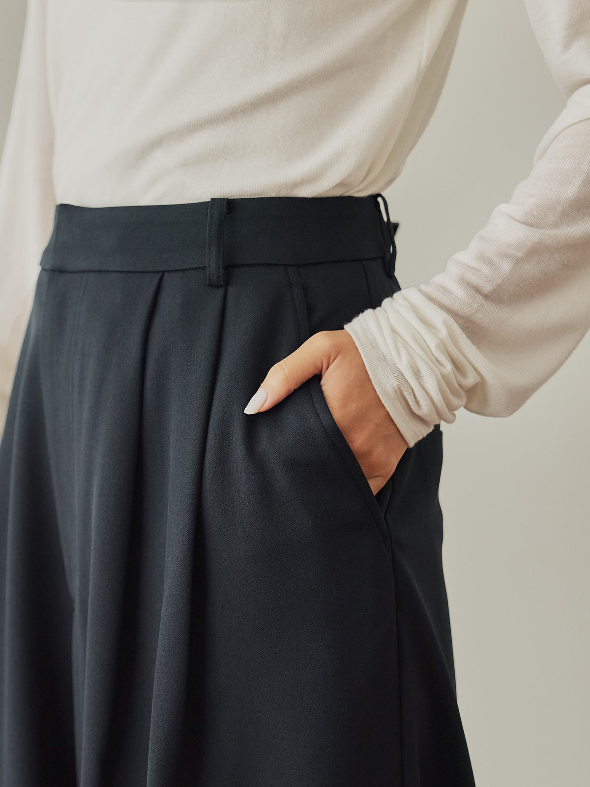 H163 B80 W62 H83<br>着用サイズ : サンプル / カラー：deep navy