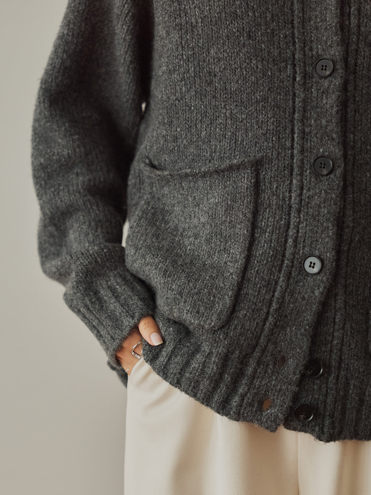 H163 B80 W62 H83<br>着用サイズ : size2 / カラー：gray