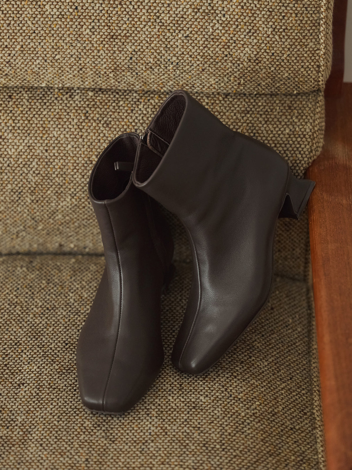 カラー：dark brown