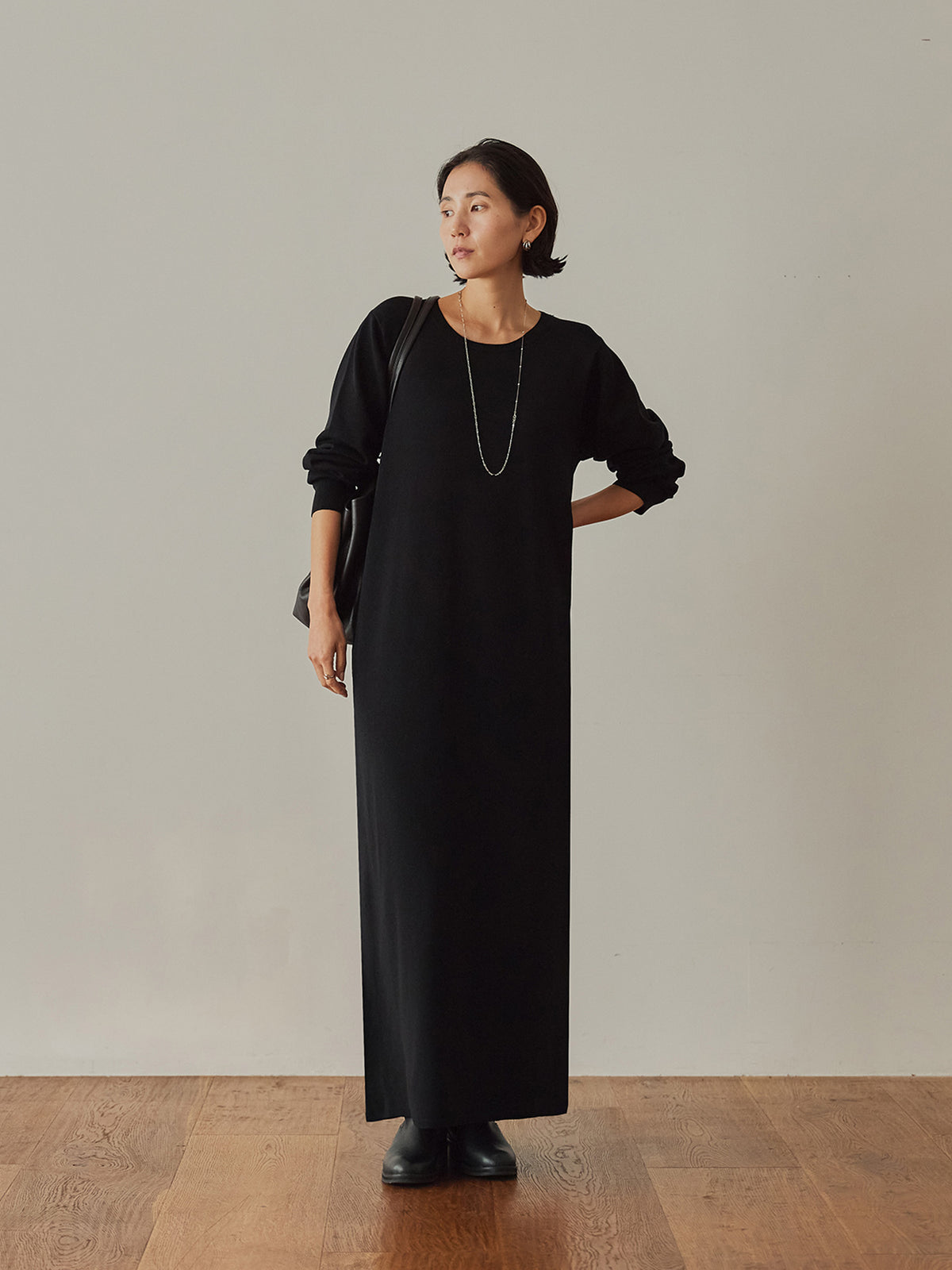 H163 B80 W62 H83<br>着用サイズ : size2 / カラー：black
