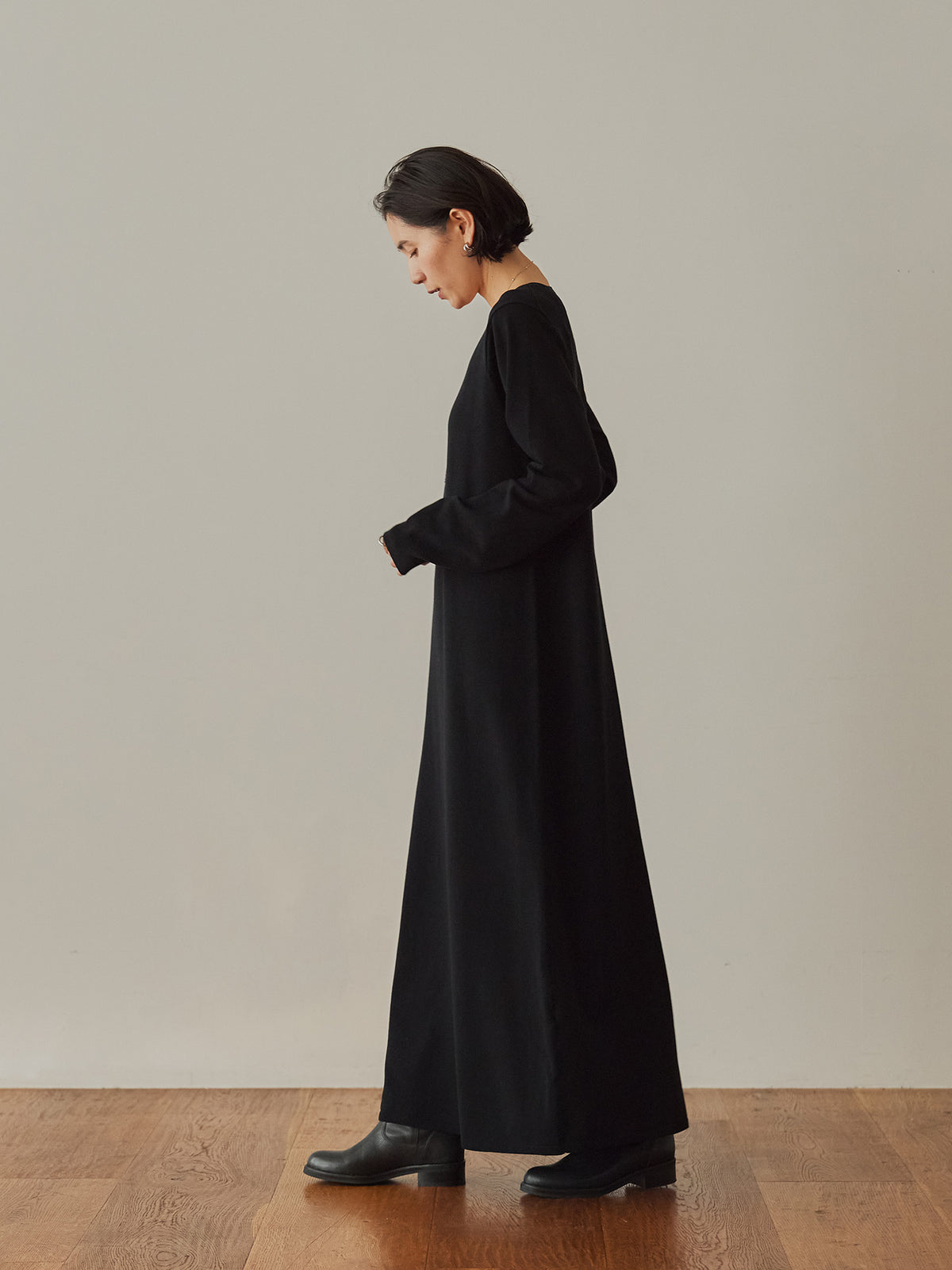 H163 B80 W62 H83<br>着用サイズ : size2 / カラー：black