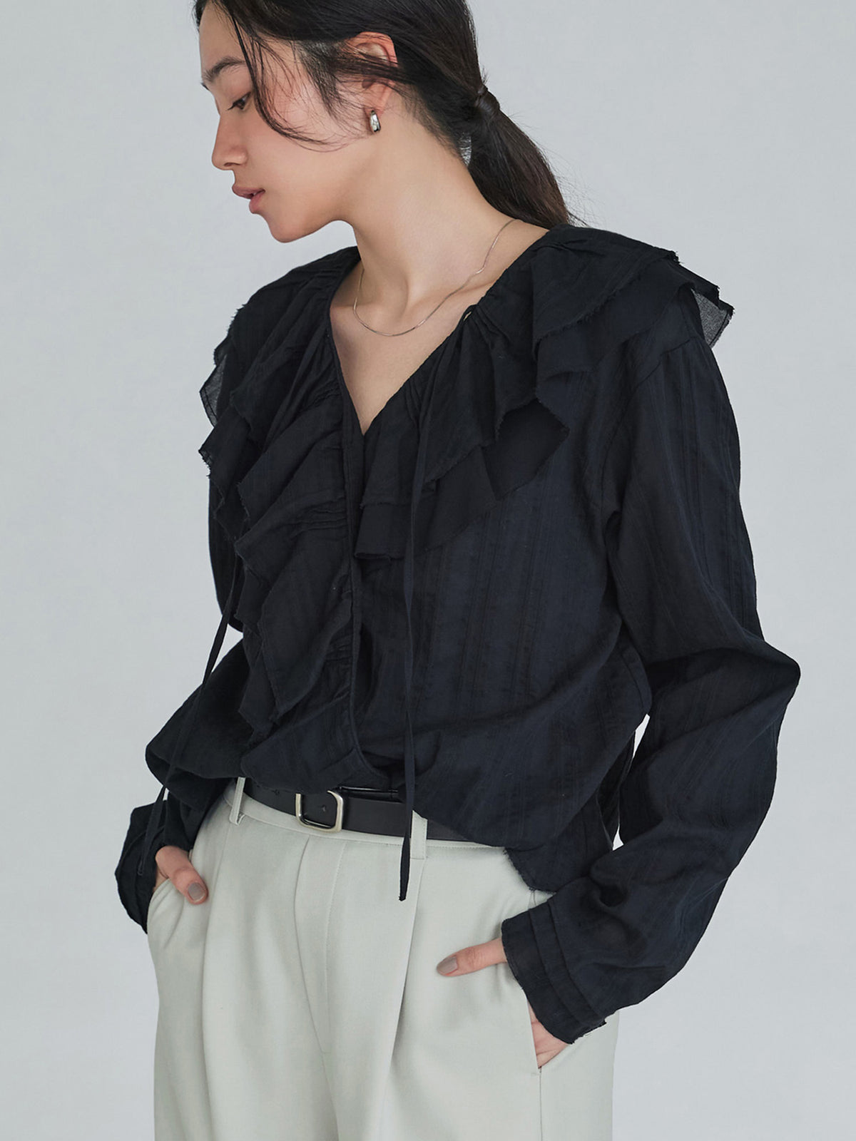 crewre online store / ラッフルカラーコットンブラウス