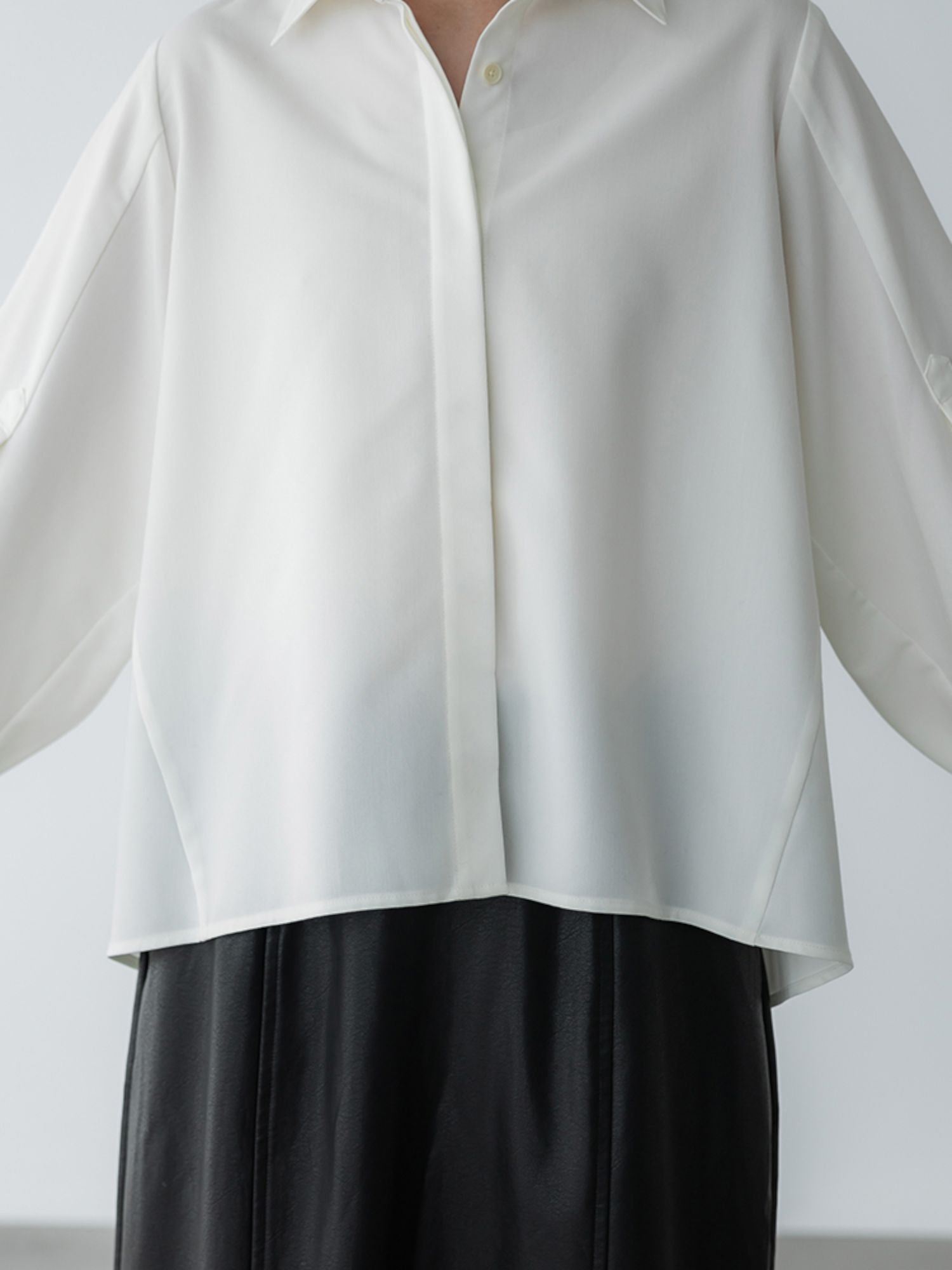 H173 B81 W60 H88 /着用サイズ:サイズ2