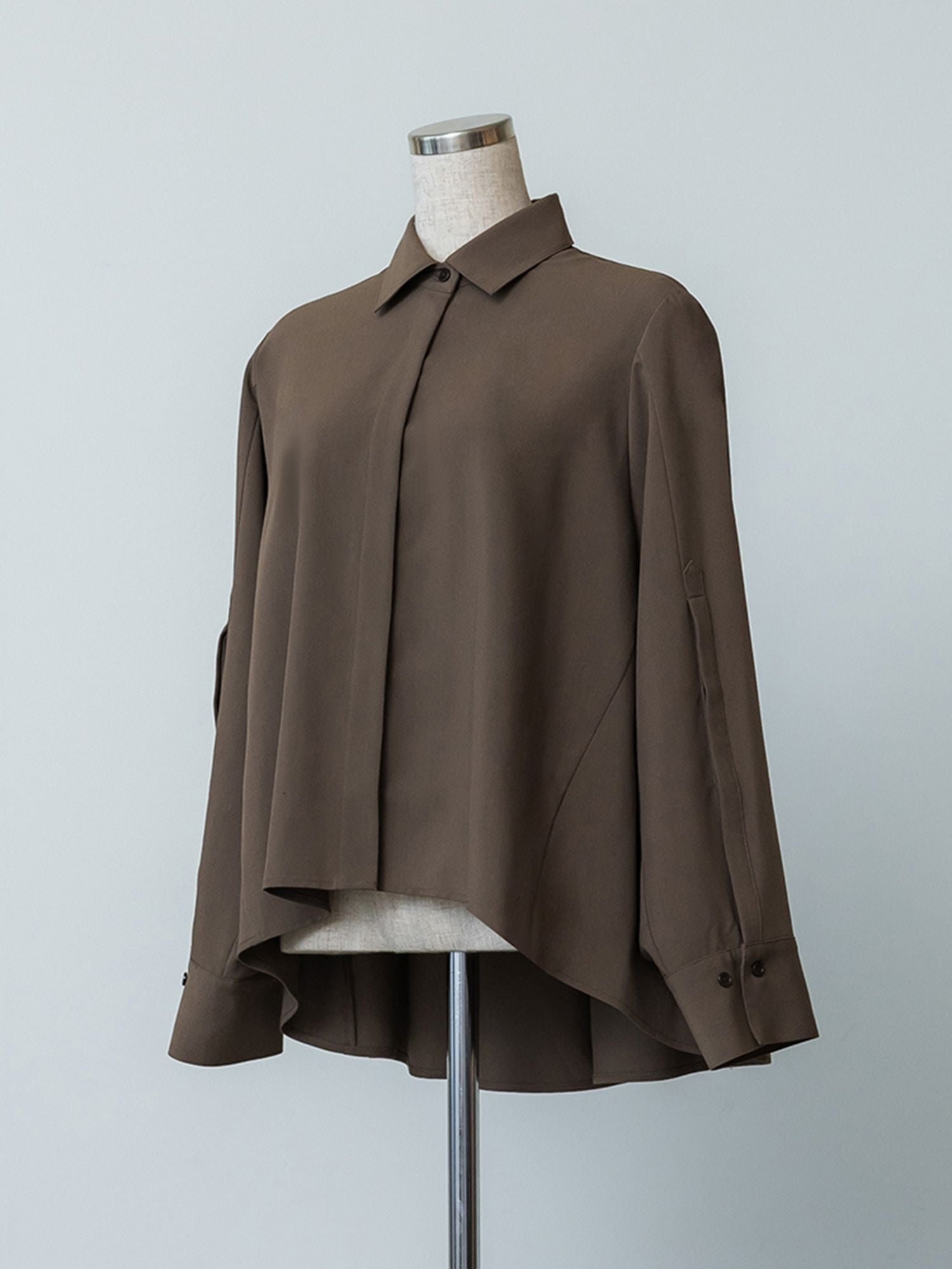 ボタンスリーブギャザーシャツ