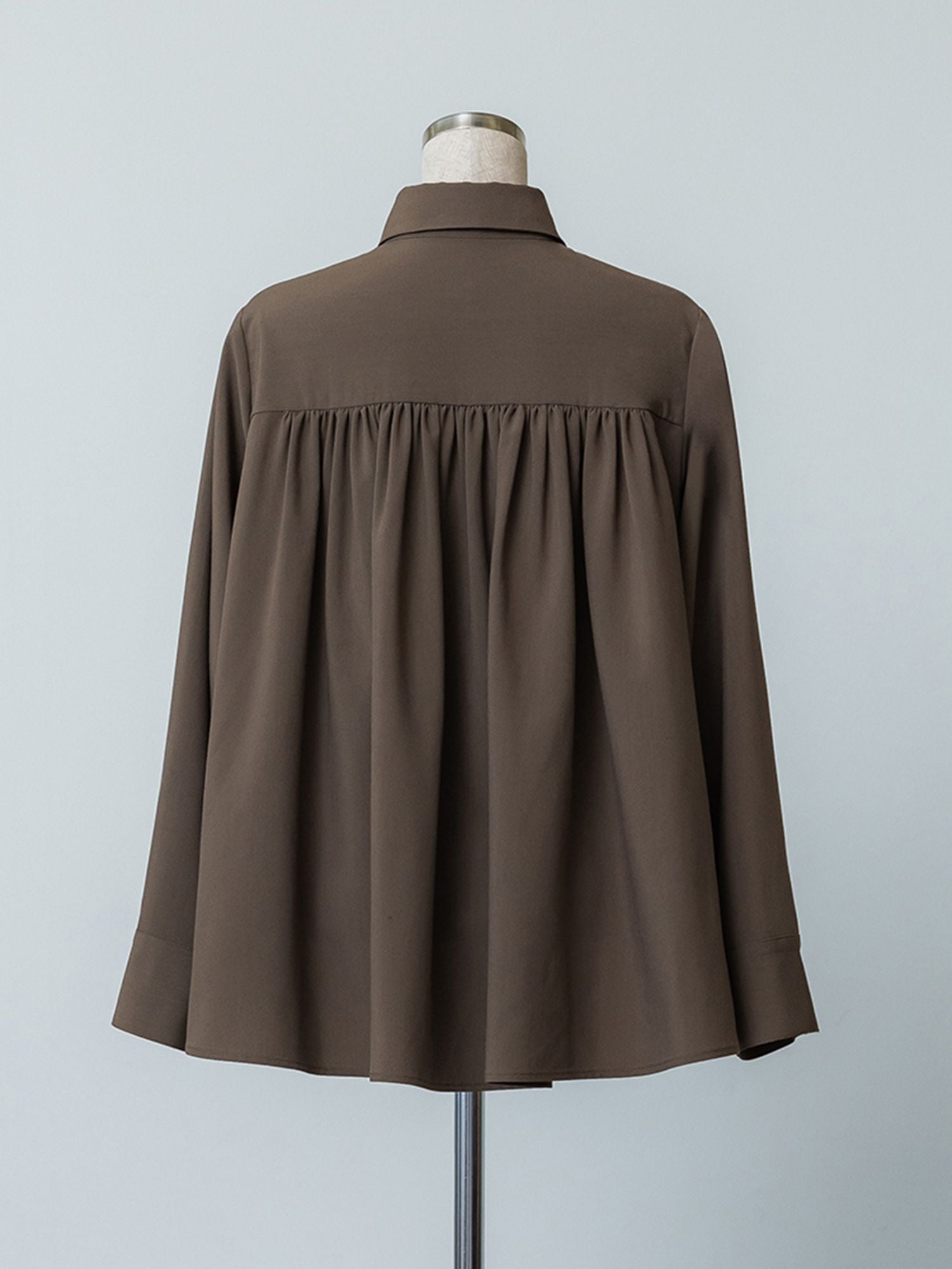 ボタンスリーブギャザーシャツ