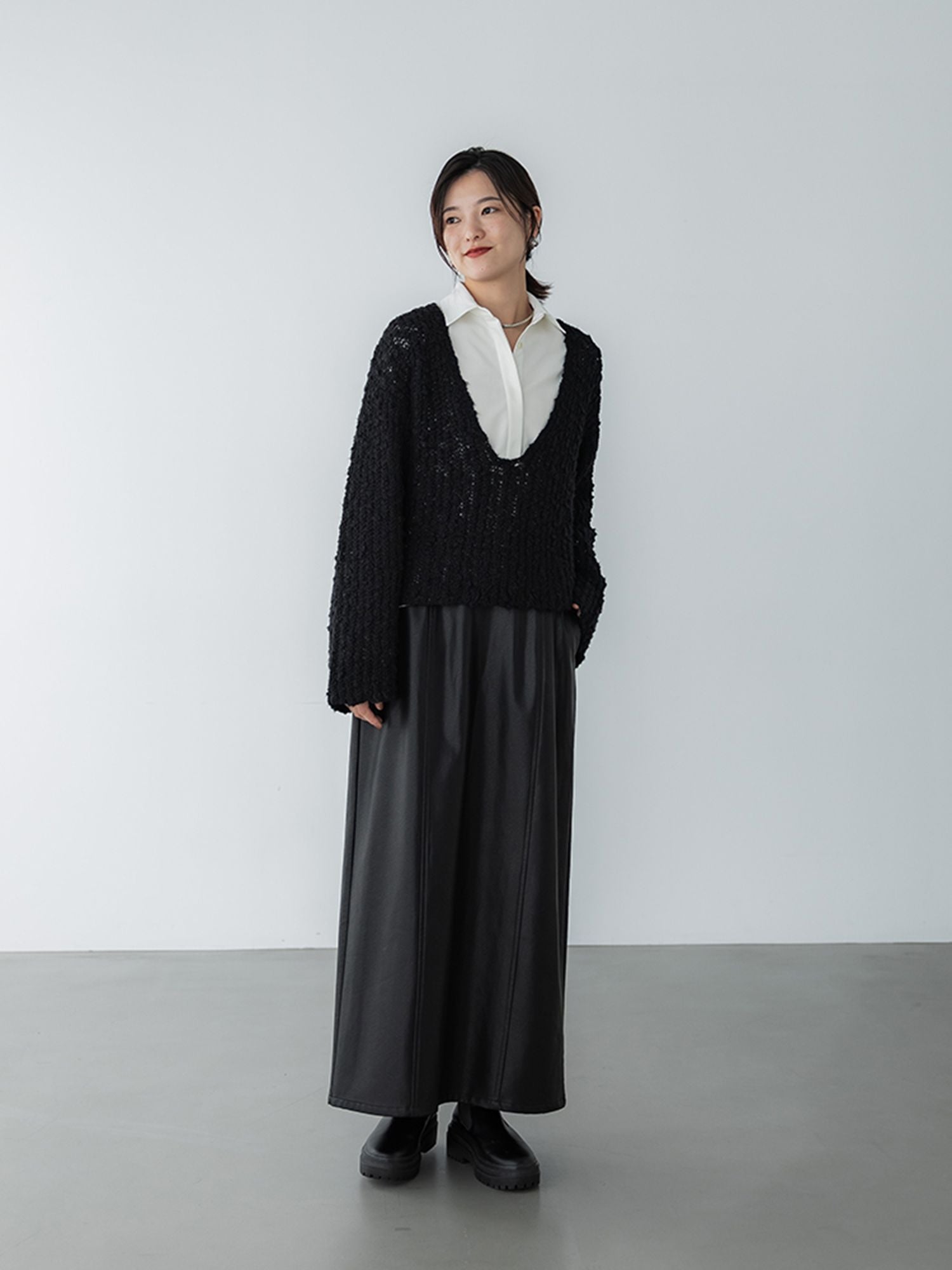 crewre online store / メランジディープVネックニット