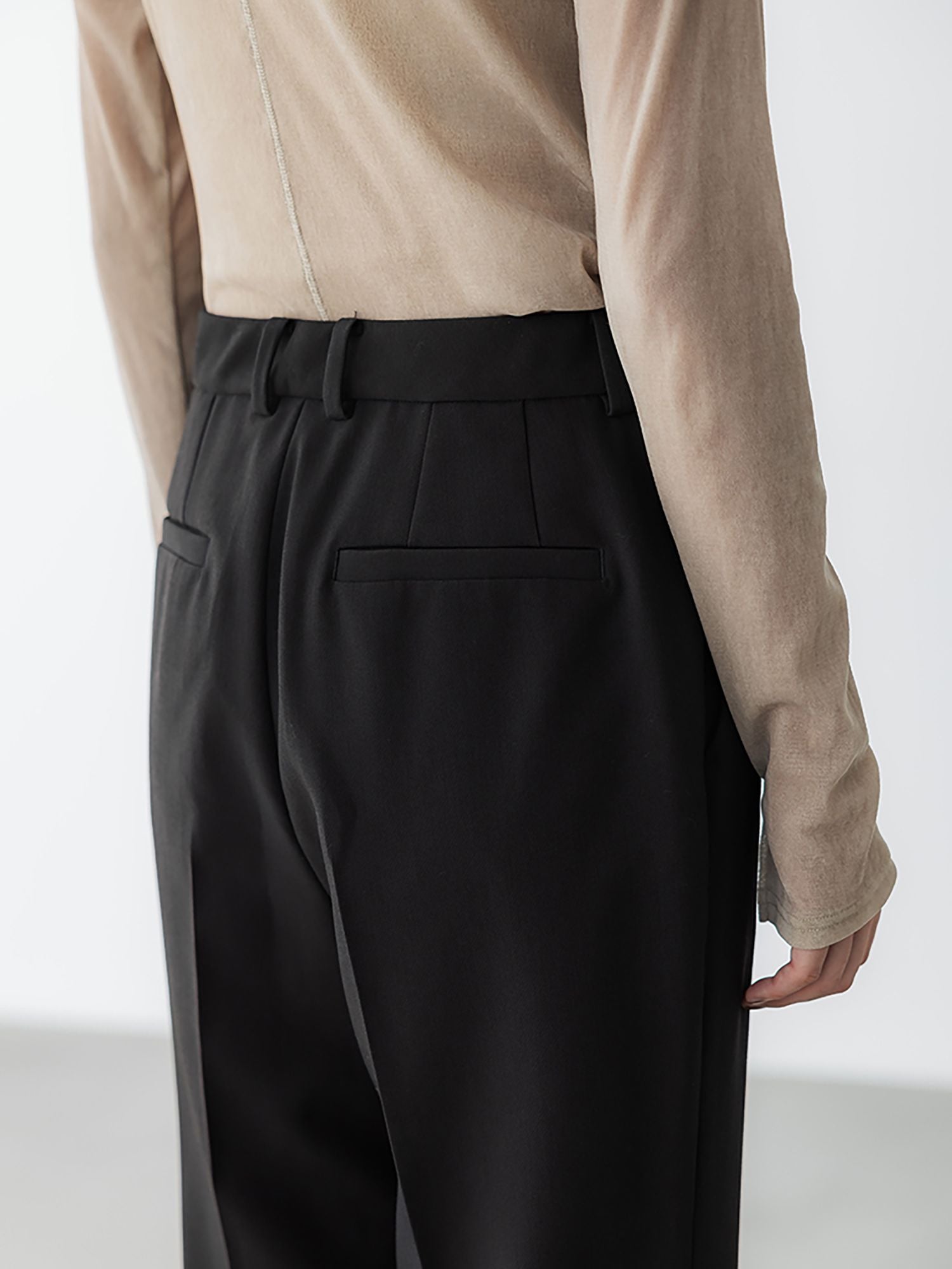 H173 B81 W60 H88 /着用サイズ:サイズ3