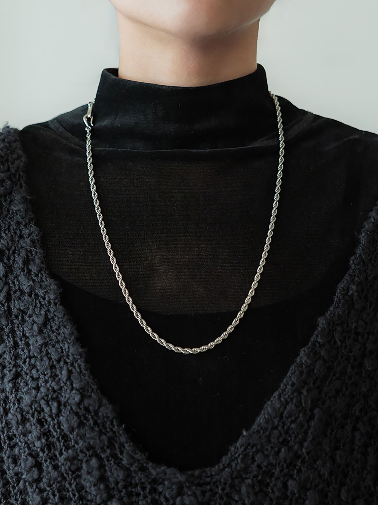 ツイストチェーンネックレス