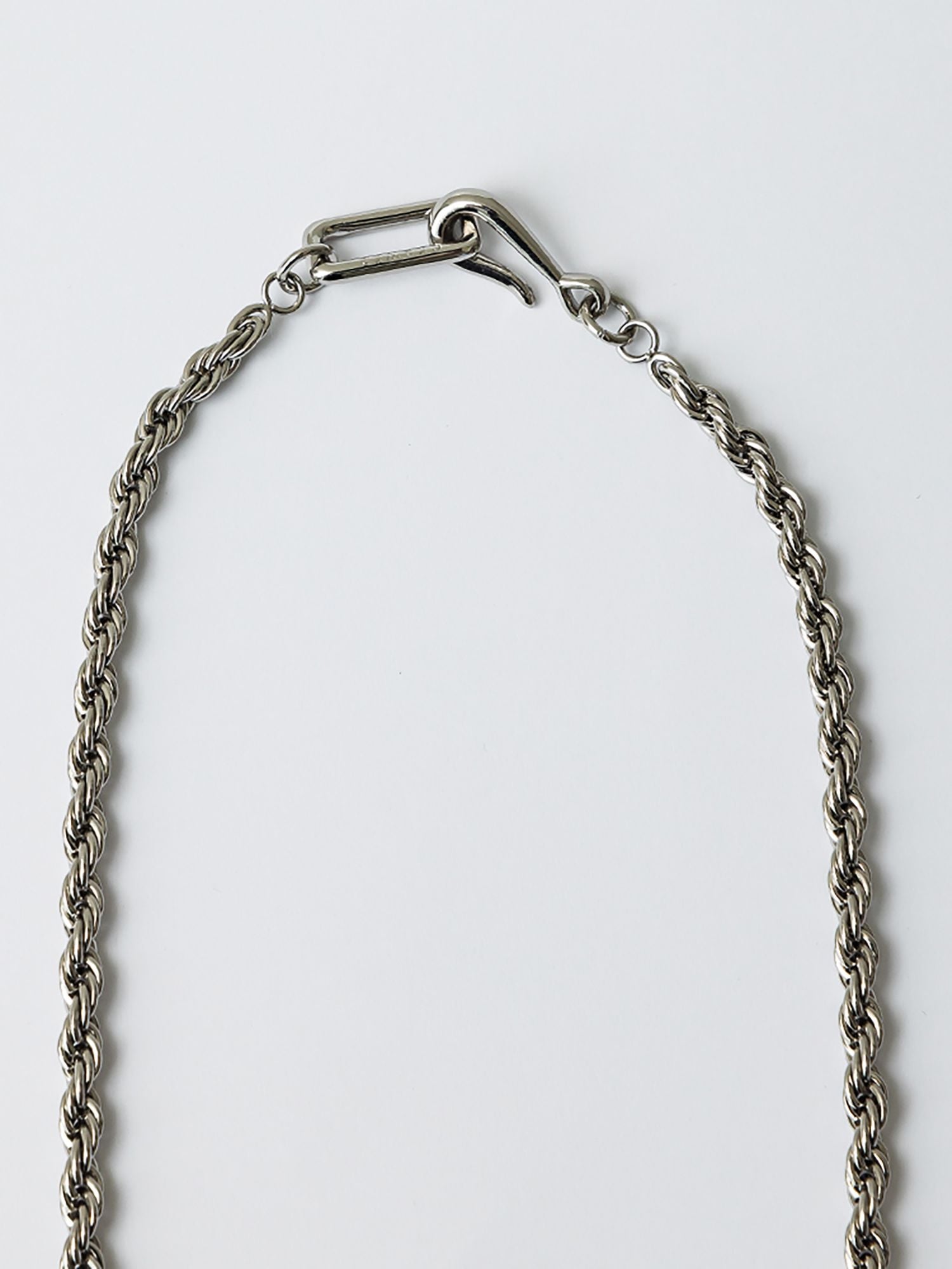 ツイストチェーンネックレス