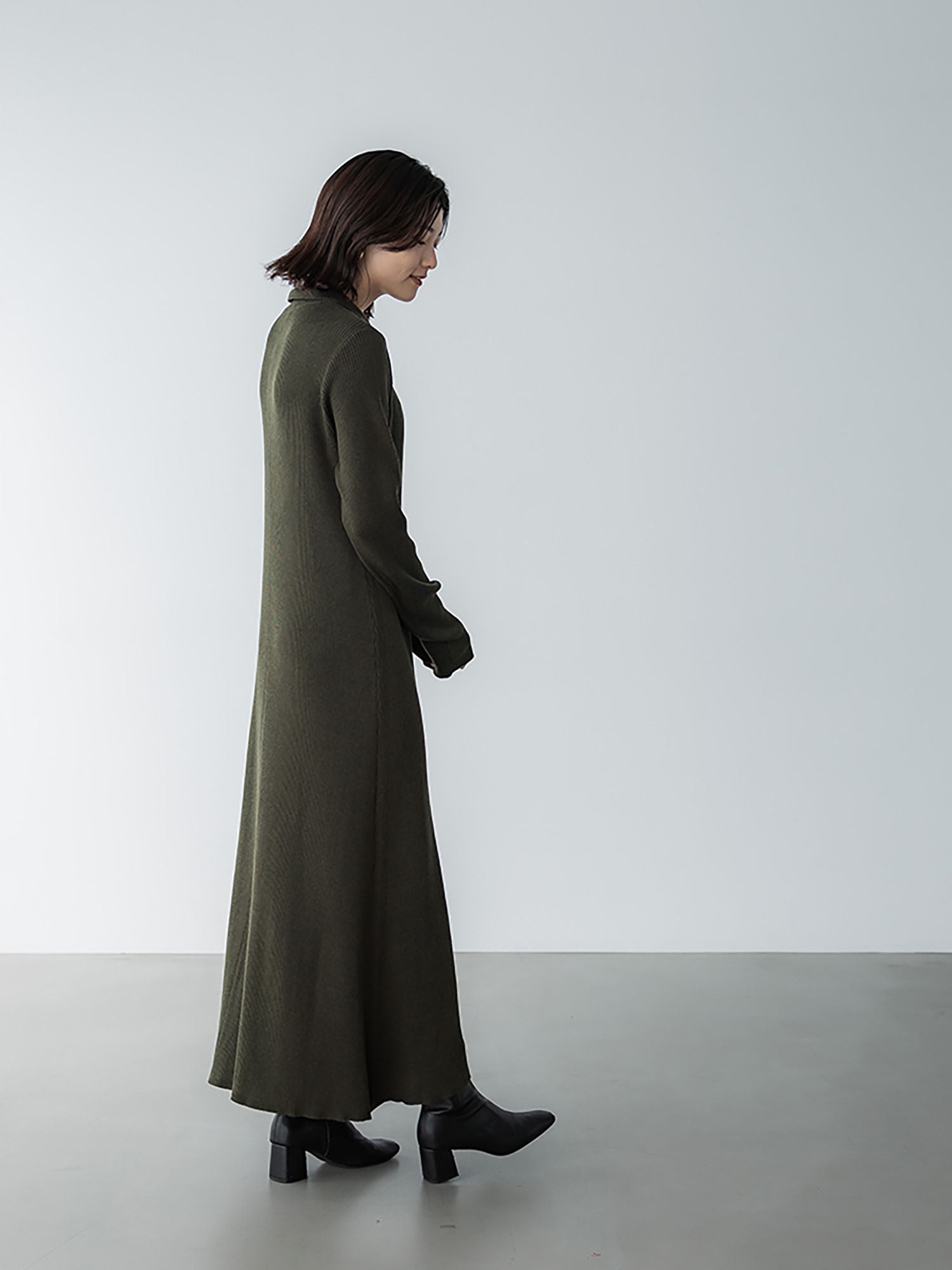 H173 B81 W60 H88 /着用サイズ:サイズ3