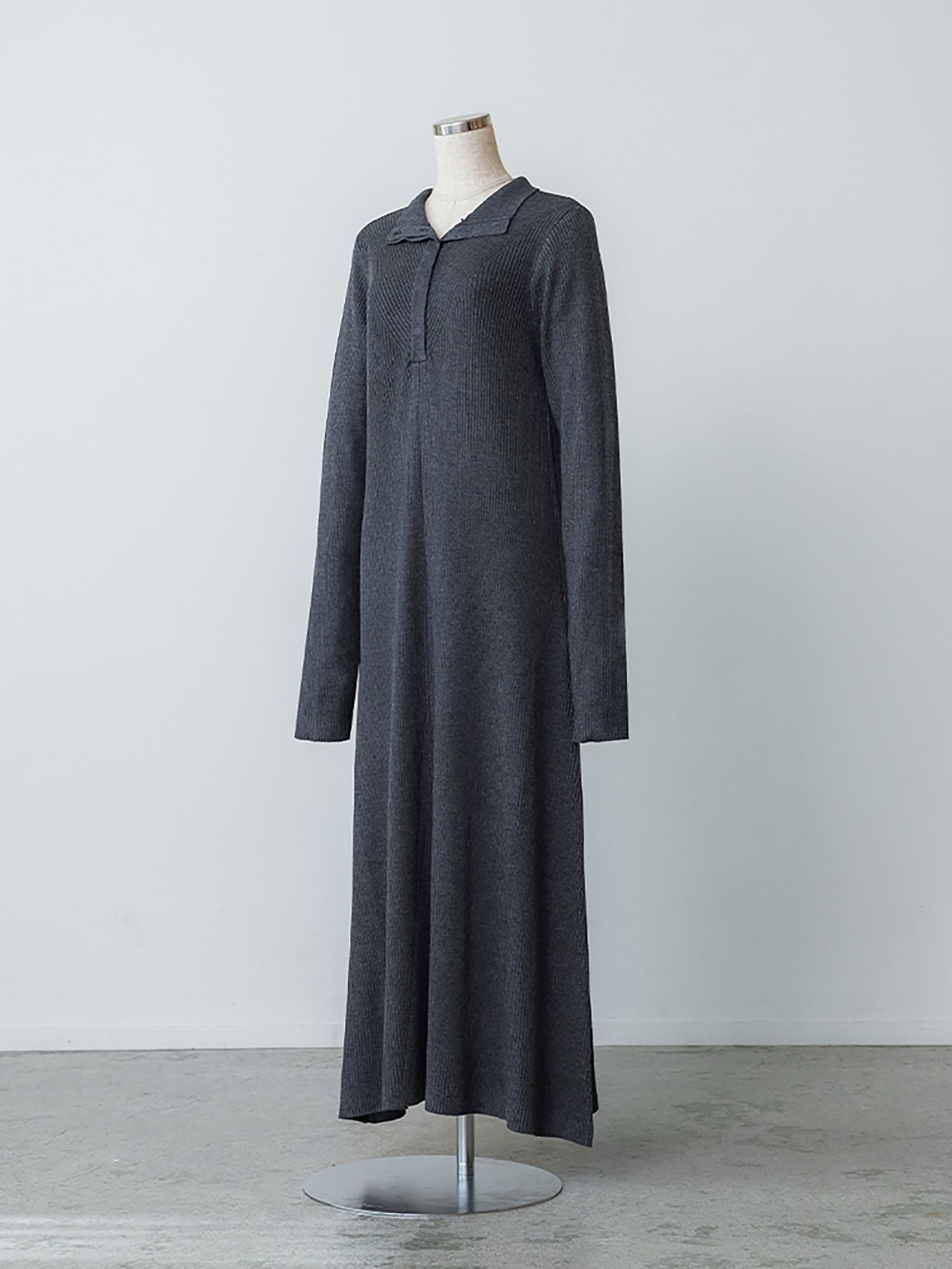 フロントフライニットワンピース