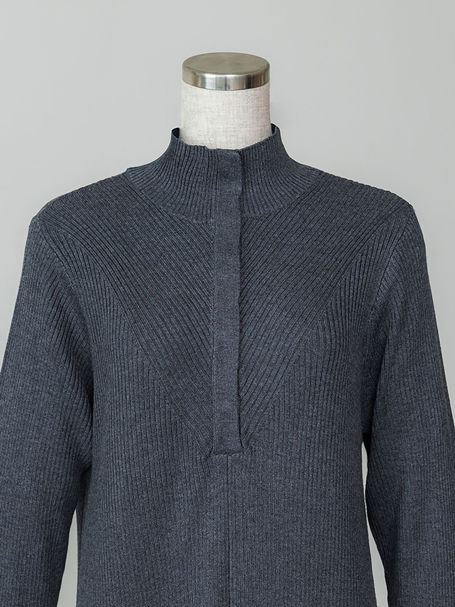 フロントフライニットワンピース