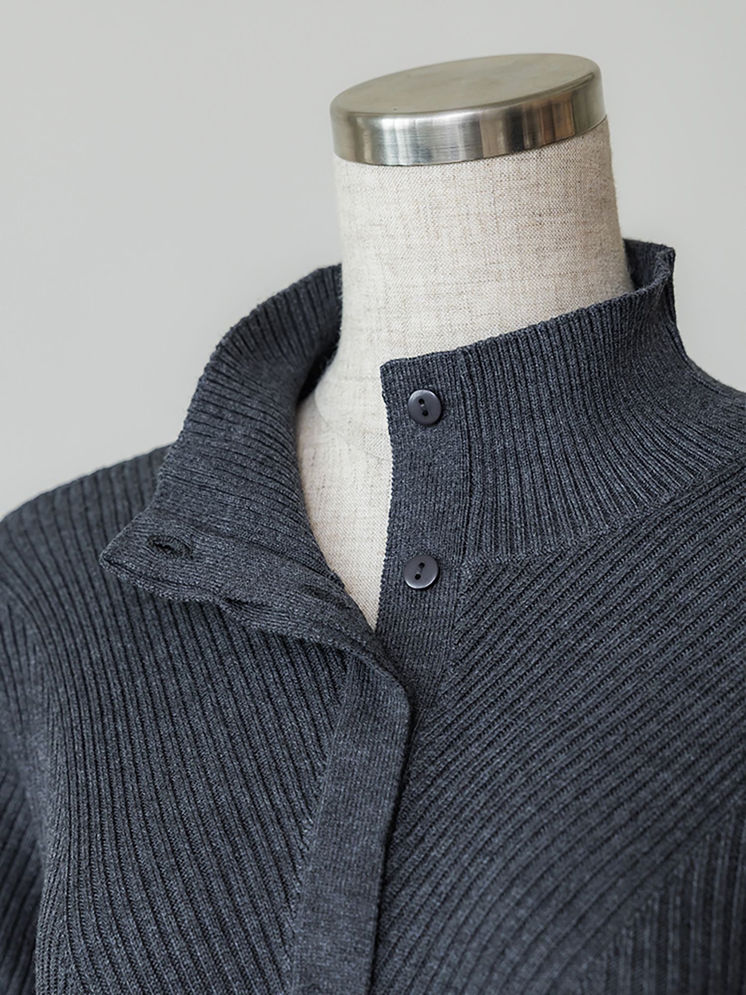 フロントフライニットワンピース