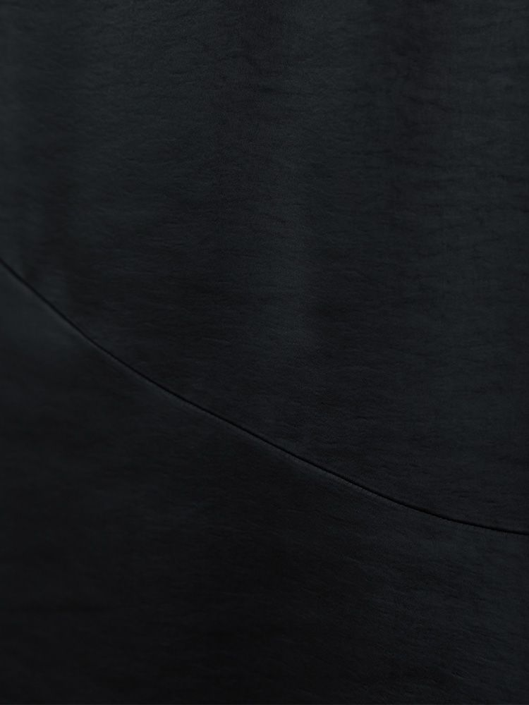 ドレープサテンマキシスカート