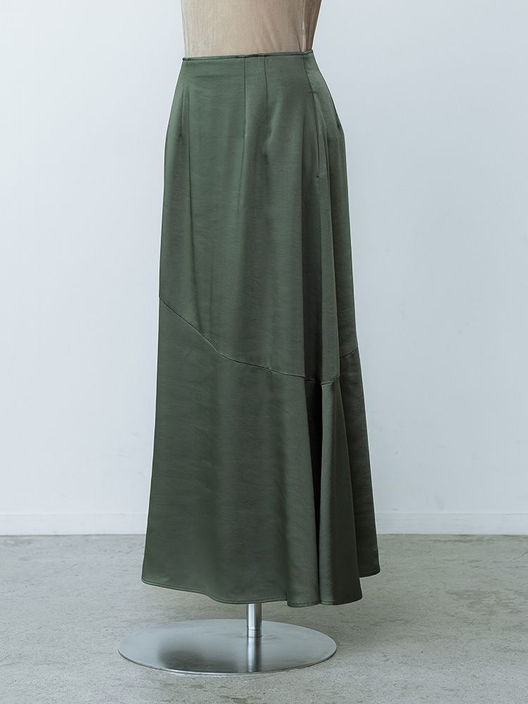 ドレープサテンマキシスカート