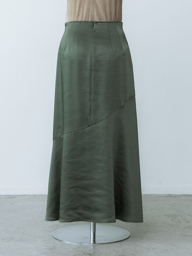 ドレープサテンマキシスカート