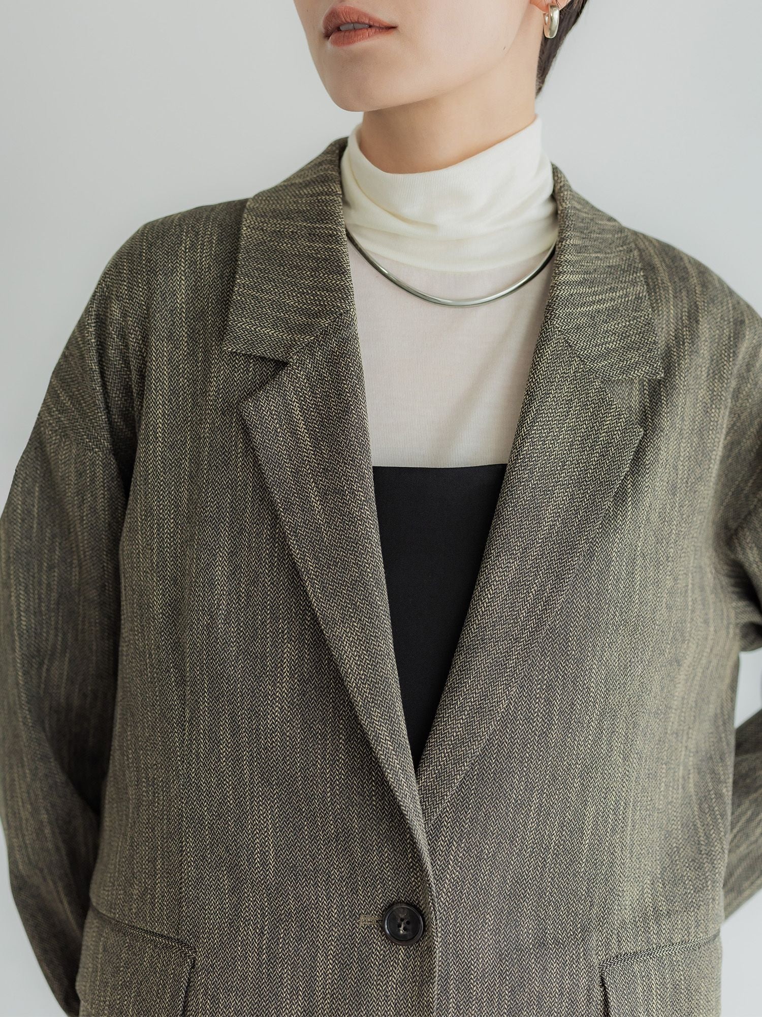 H168 B78 W61 H88 / 着用サイズ : size2