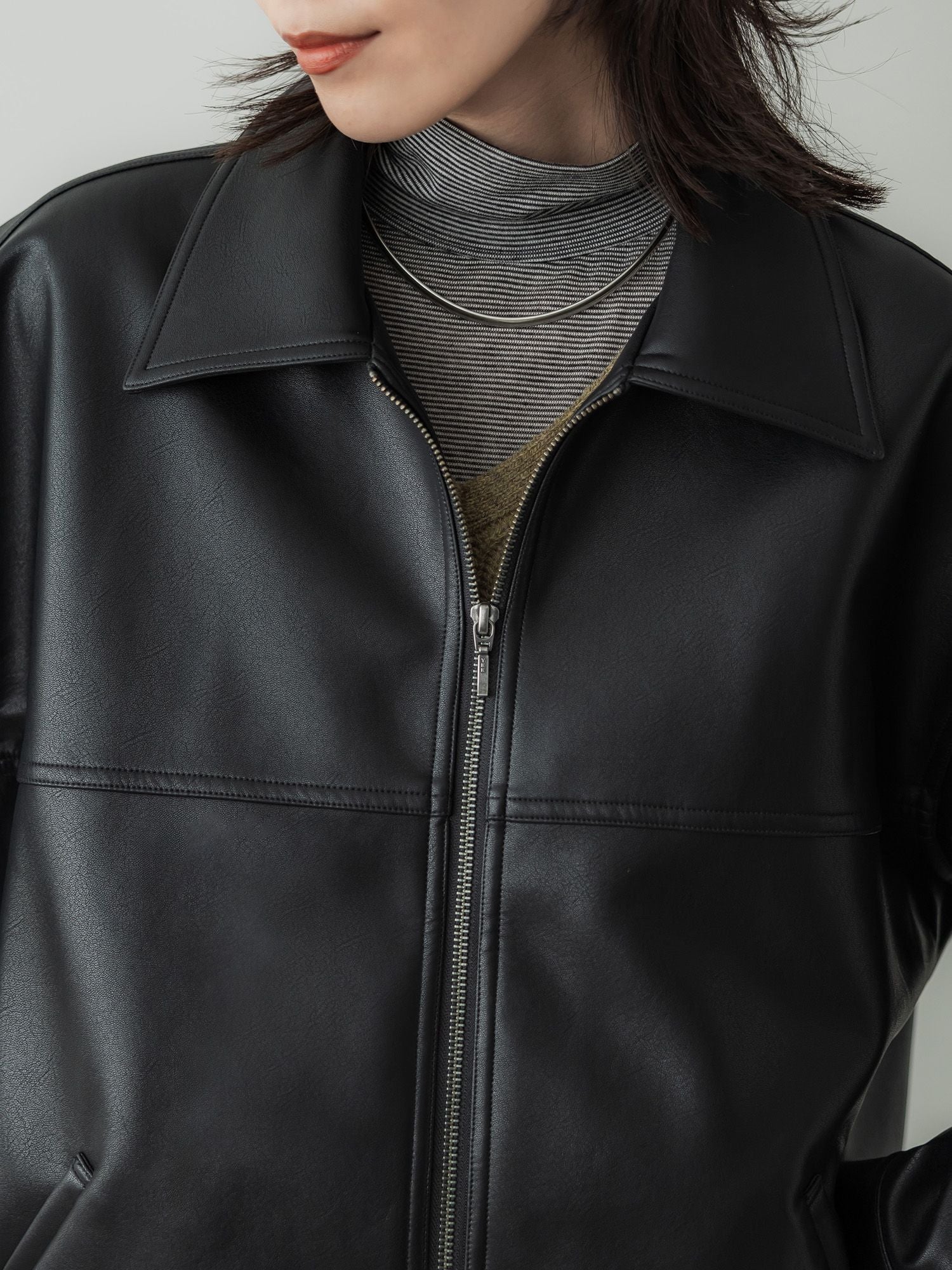 crewre online store / フェイクレザージップブルゾン