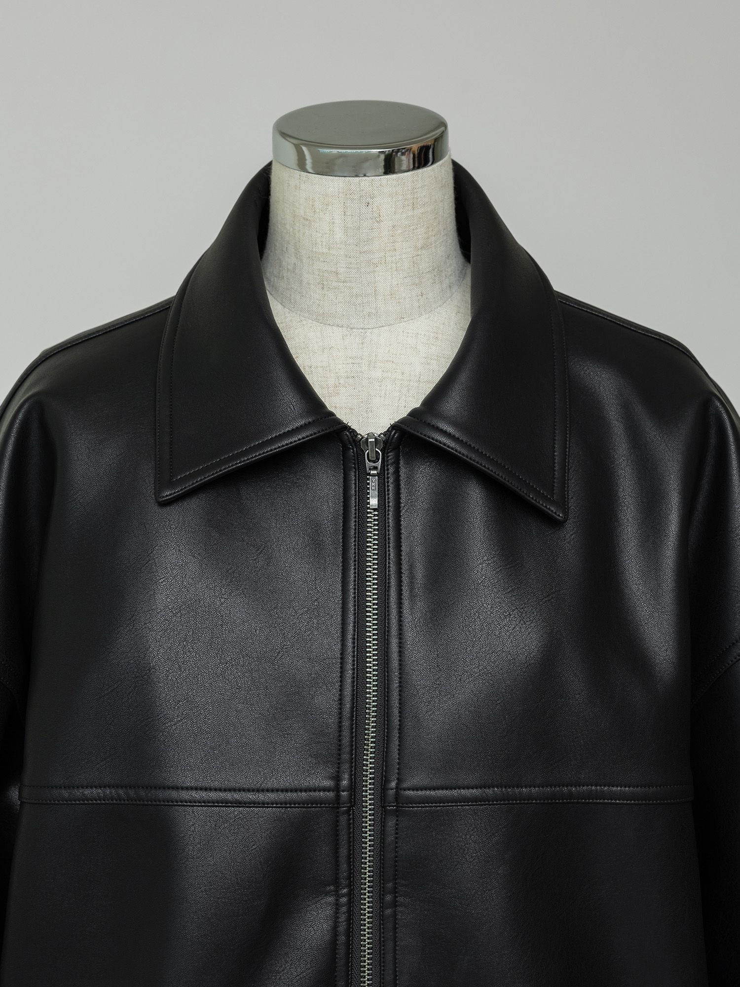 crewre online store / フェイクレザージップブルゾン