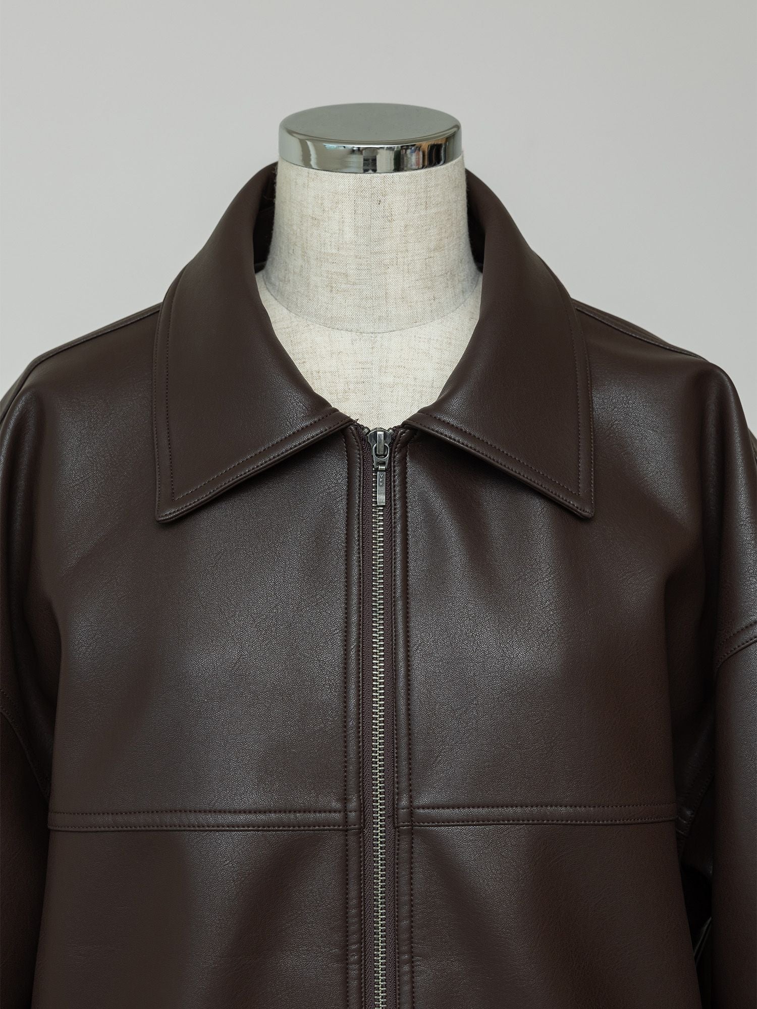 フェイクレザージップブルゾン