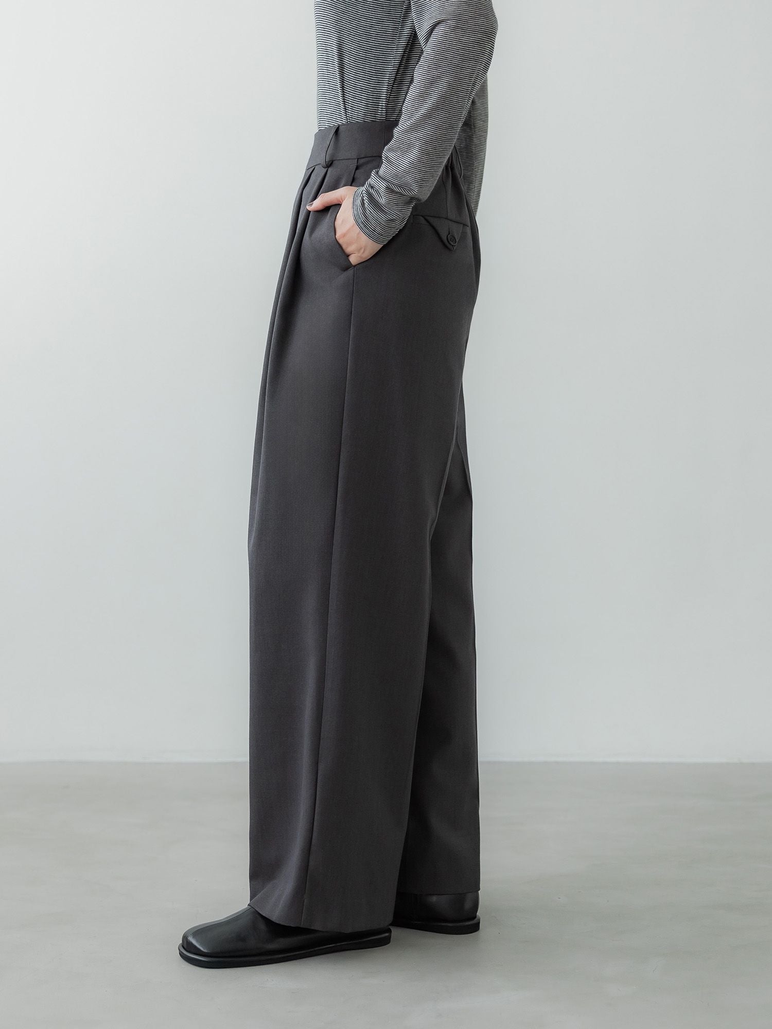 H170 B78 W59 H85 / 着用サイズ : サンプル